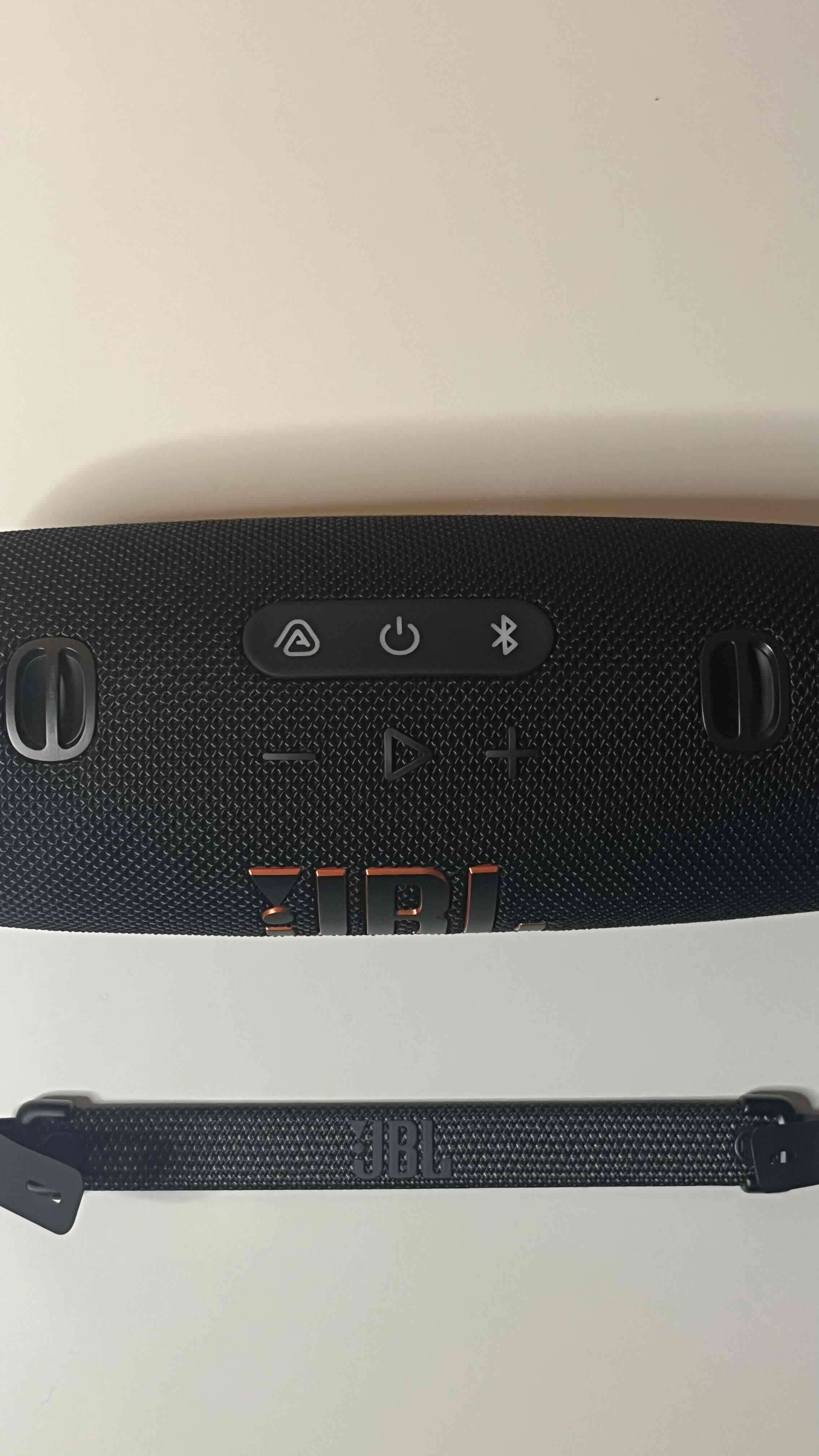Parlante JBL charge 6 - miniatura 3