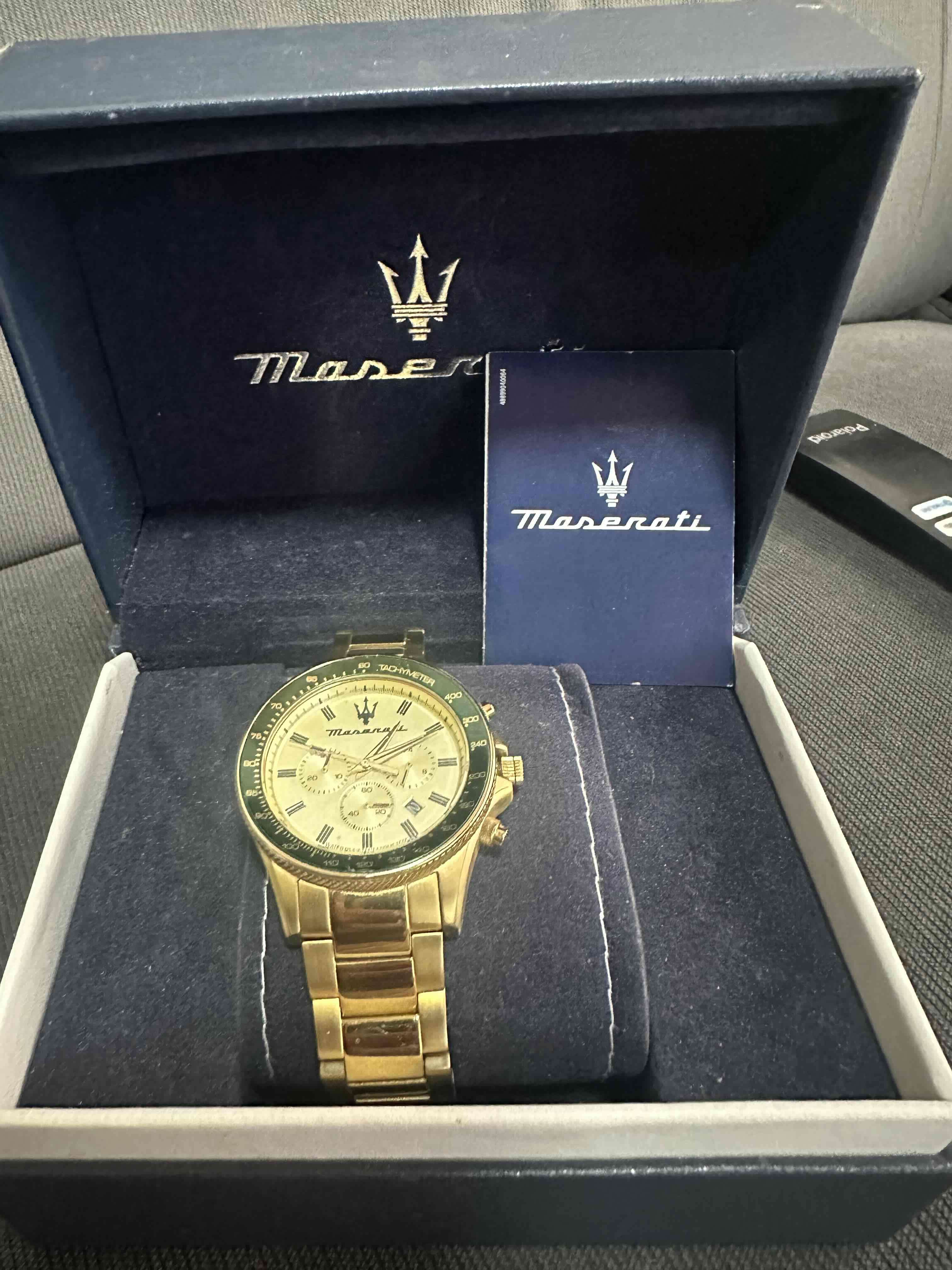Reloj dorado cronógrafo - miniatura 2