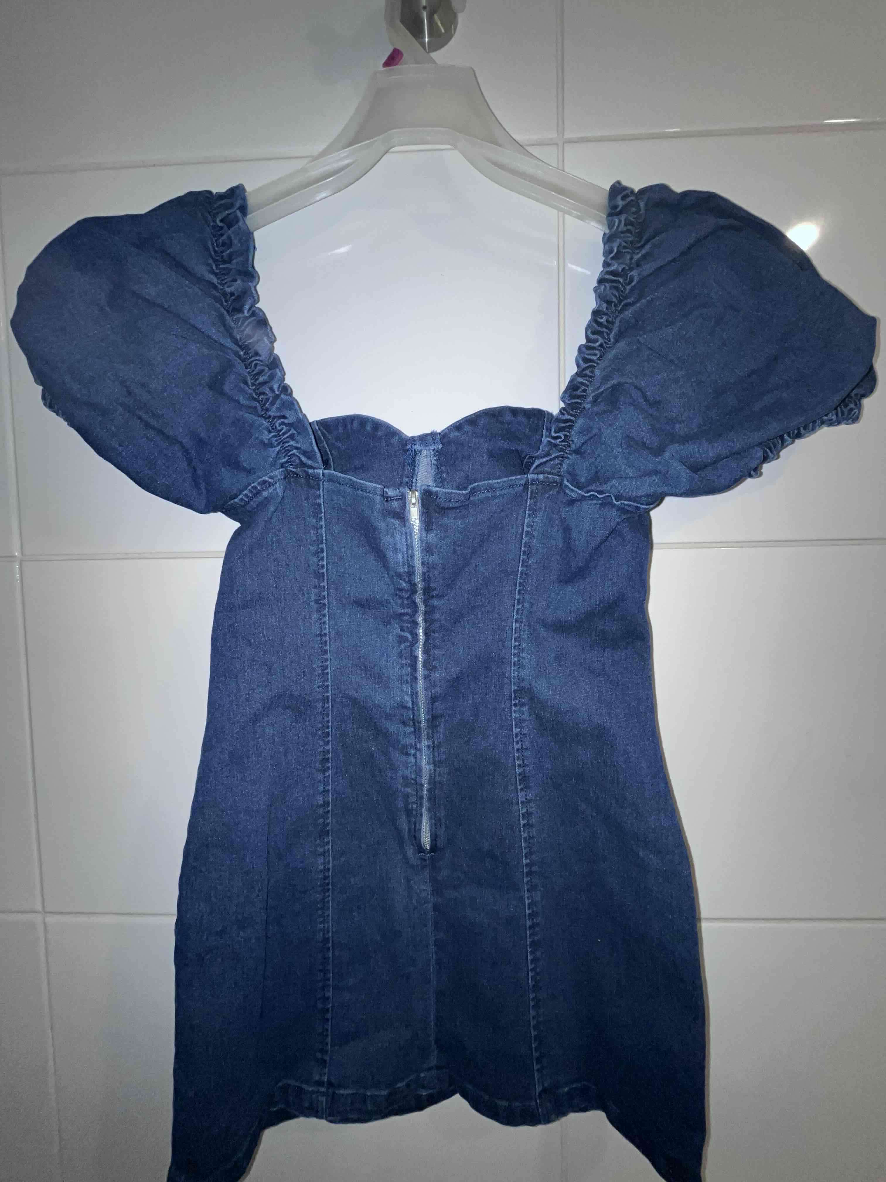 Vestido de mezclilla con mangas abullonadas - miniatura 5