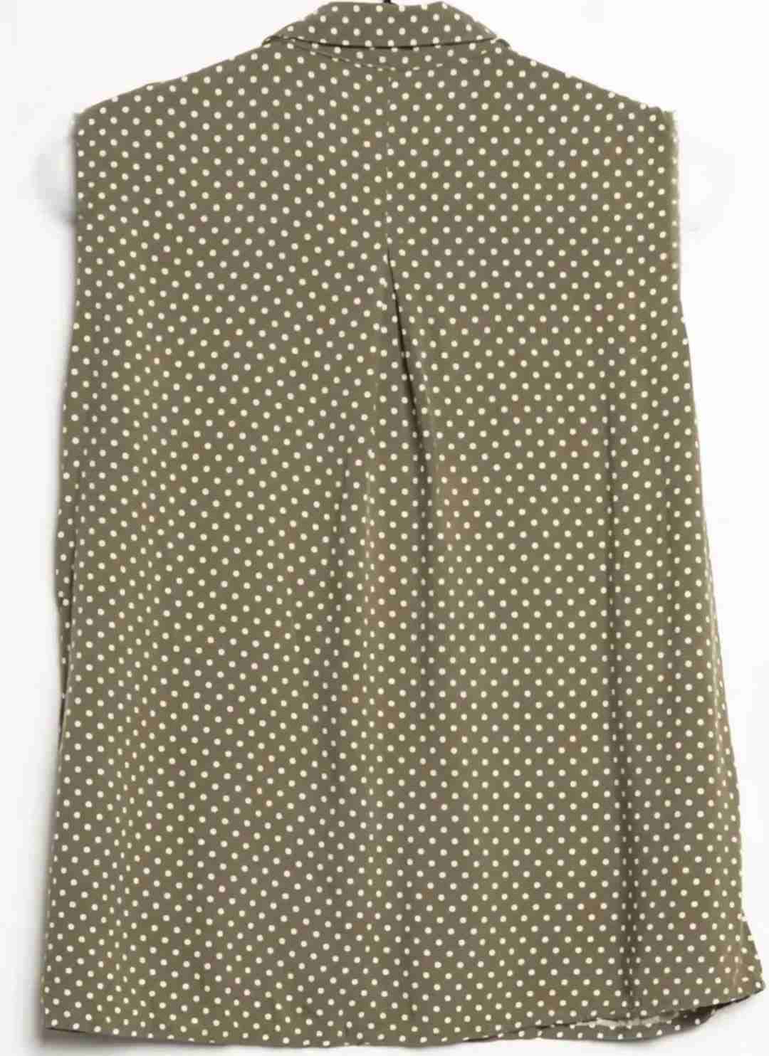 Camisa sin Mangas con Lunares Color Caqui, Mango - miniatura 6