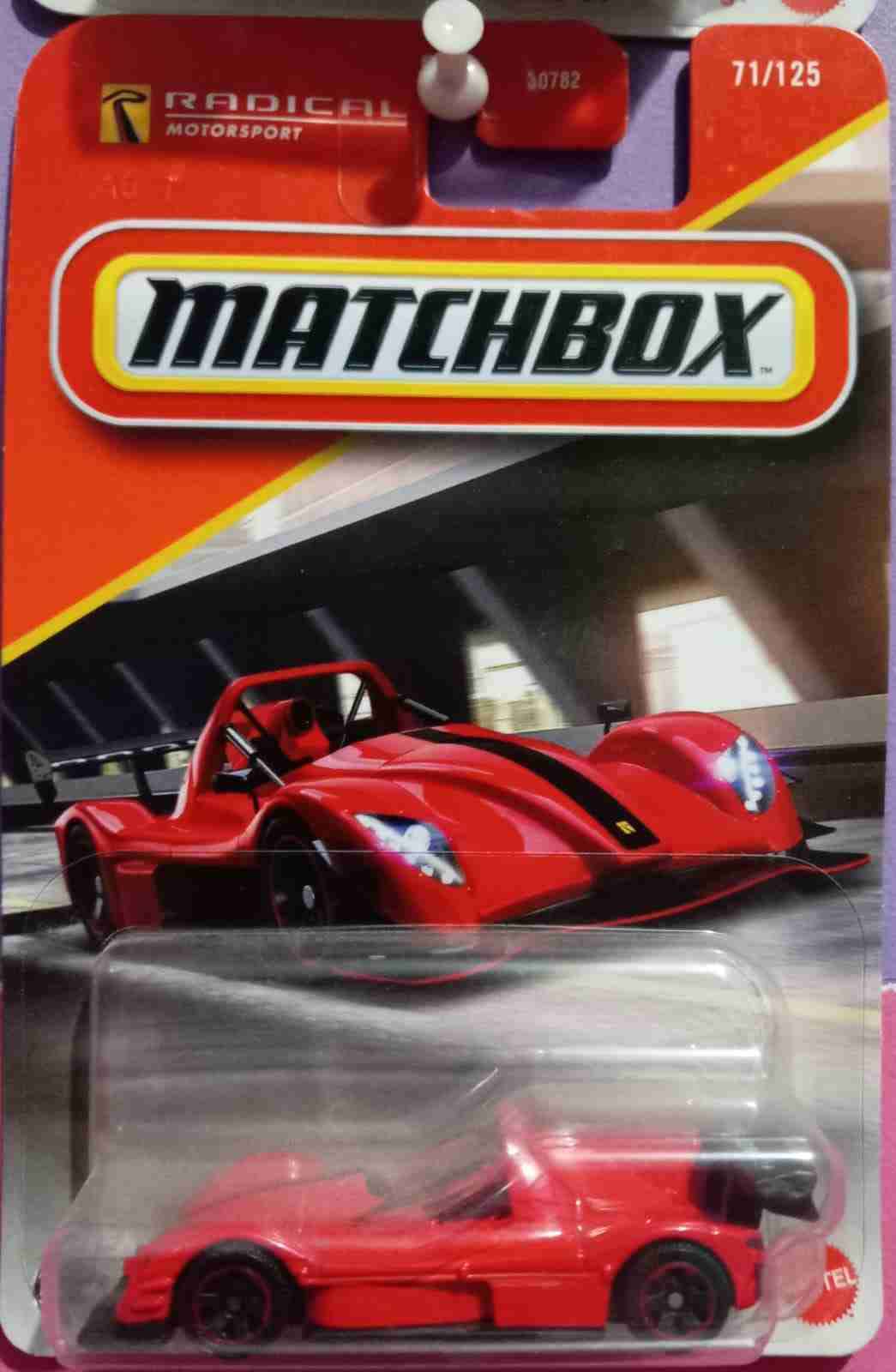 Auto de juguete Matchbox 2024 - miniatura 5