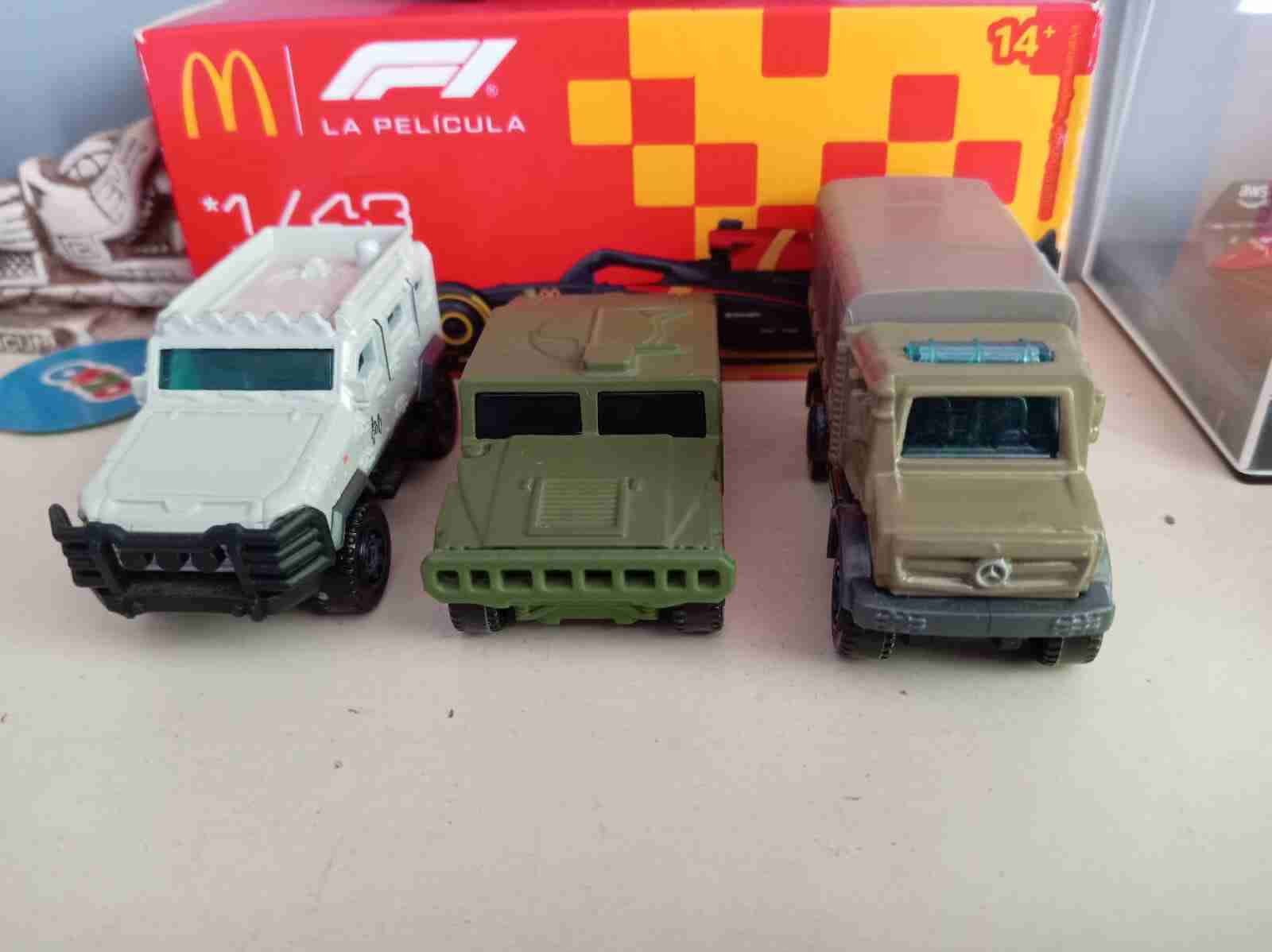 Auto de juguete Jurassic World - miniatura 2