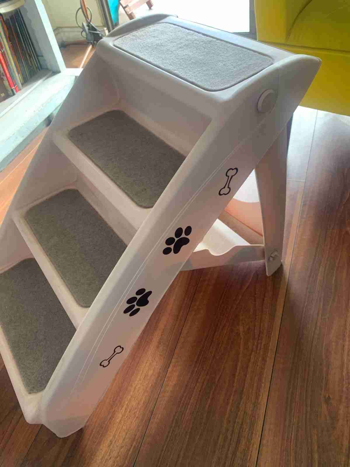 Escalera para mascotas blanca - miniatura 1