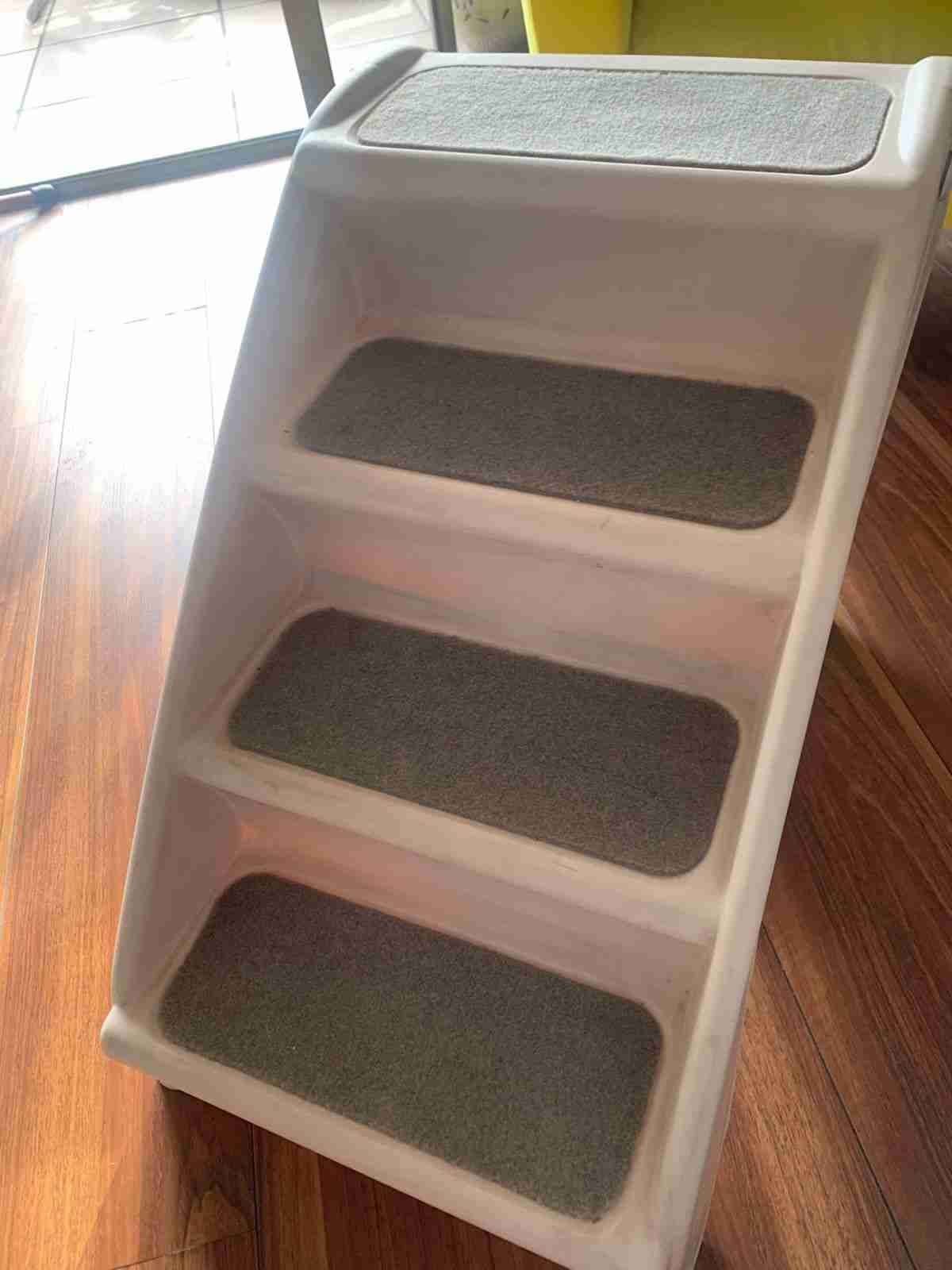 Escalera para mascotas blanca - miniatura 2