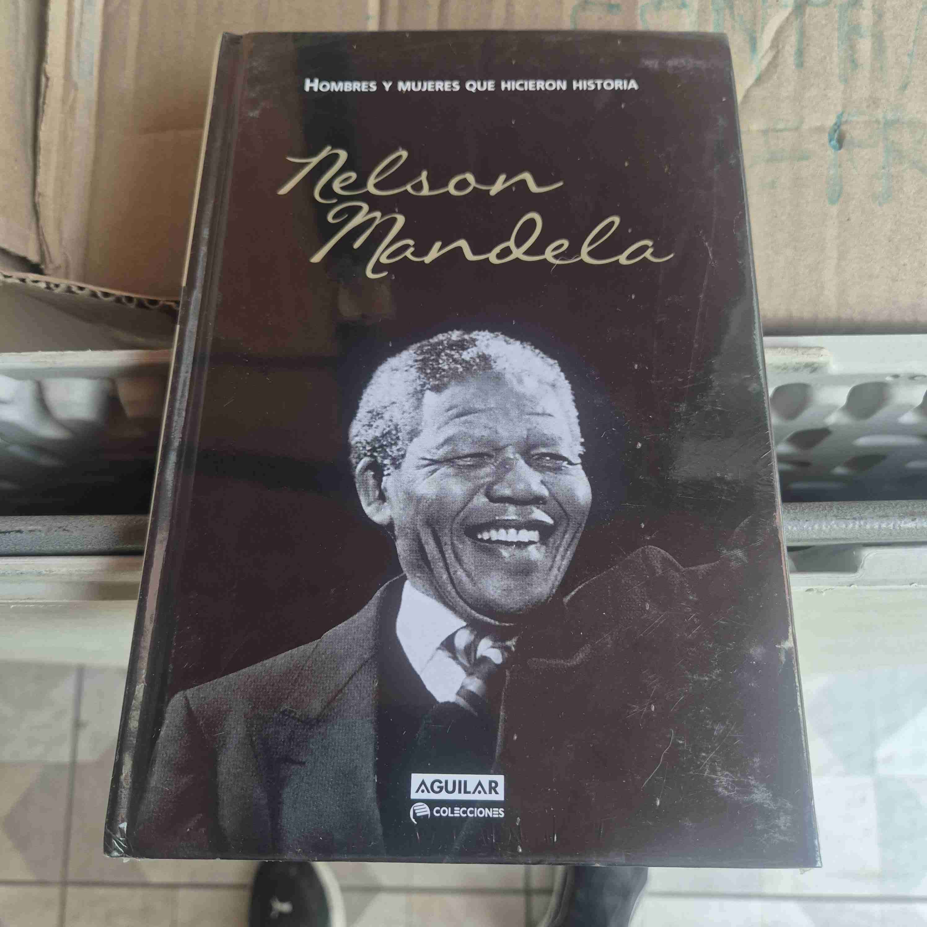 Libro Nelson Mandela Aguilar