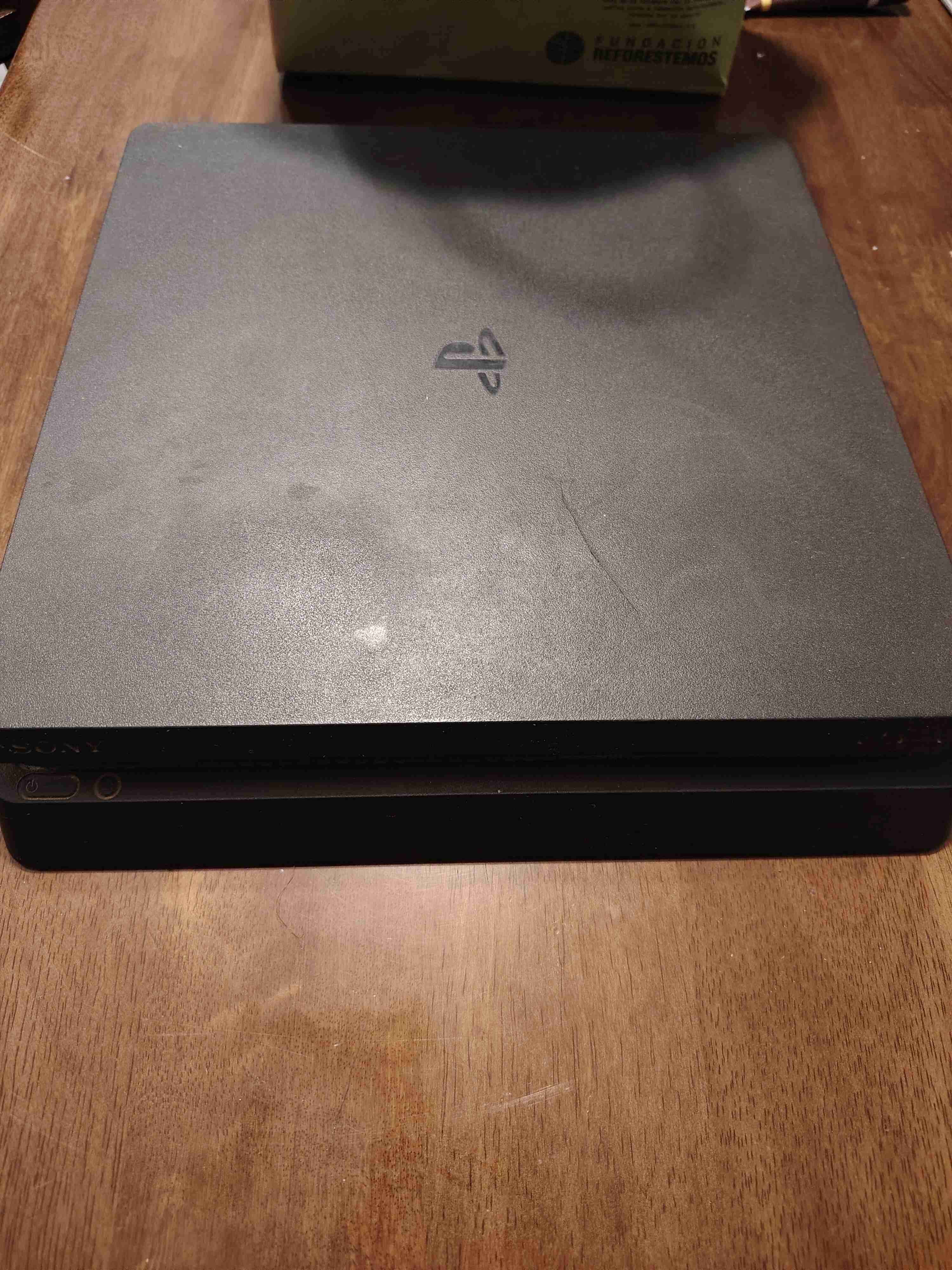 Consola Sony PS4 usada - miniatura 2