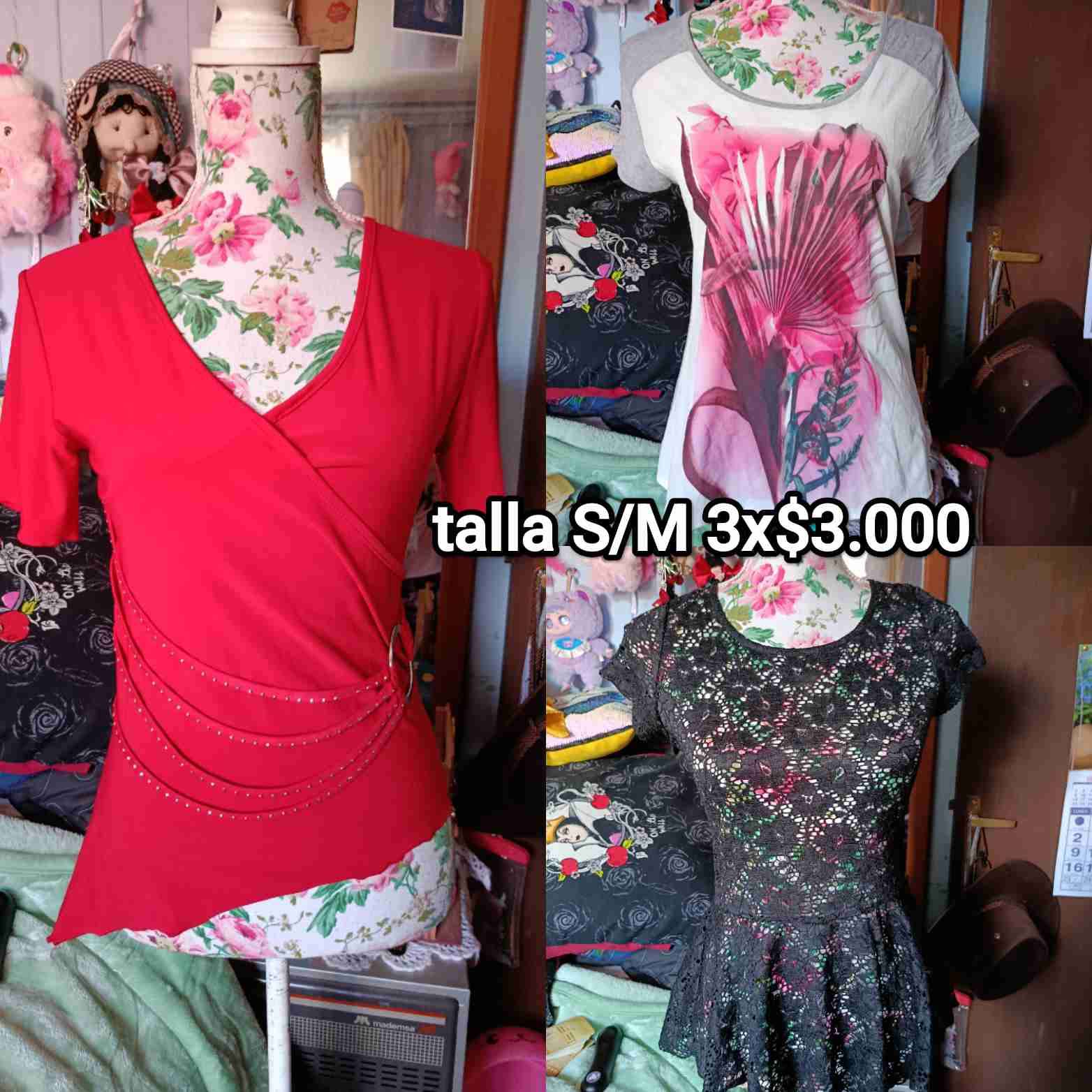 Conjunto de tres blusas varias