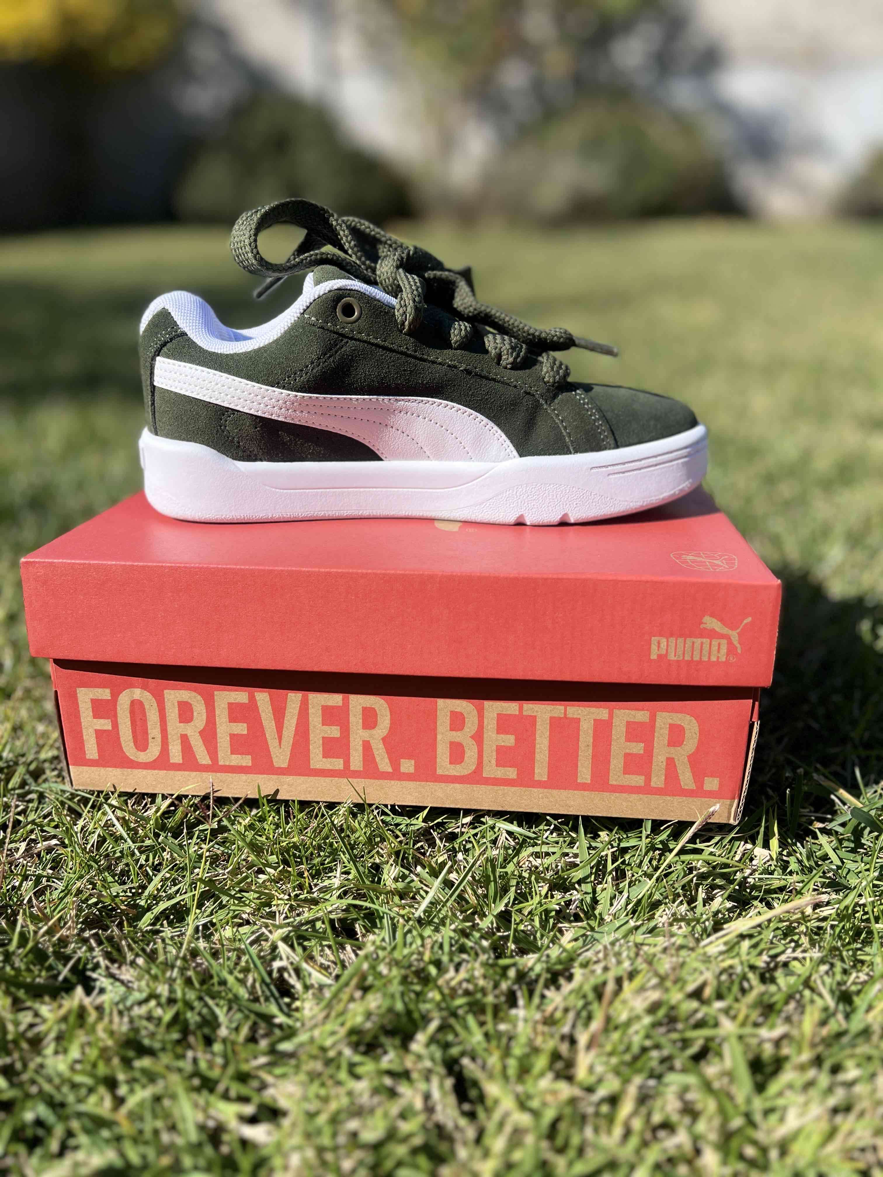 Zapatillas verdes Puma nuevas - miniatura 2