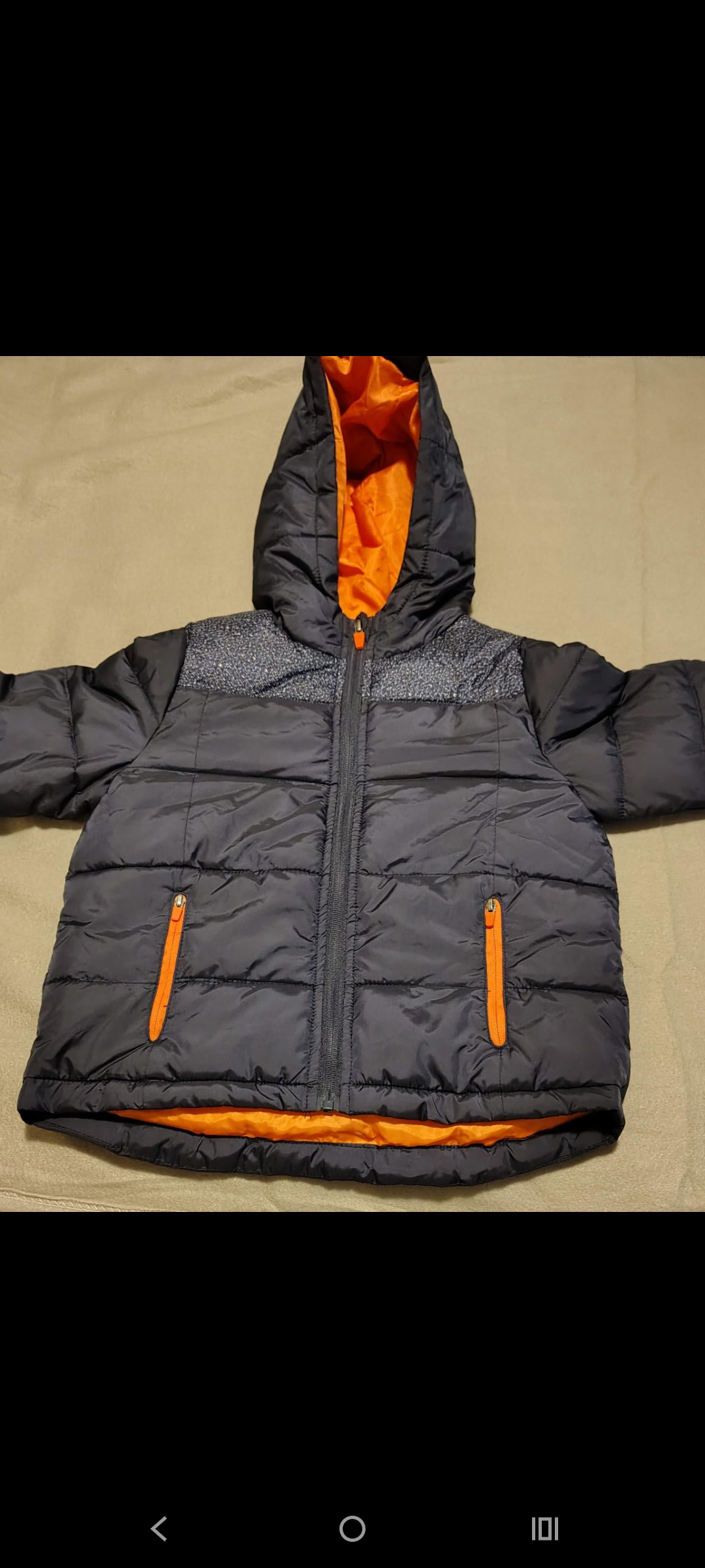 Chaqueta infantil negra con capucha - miniatura 1