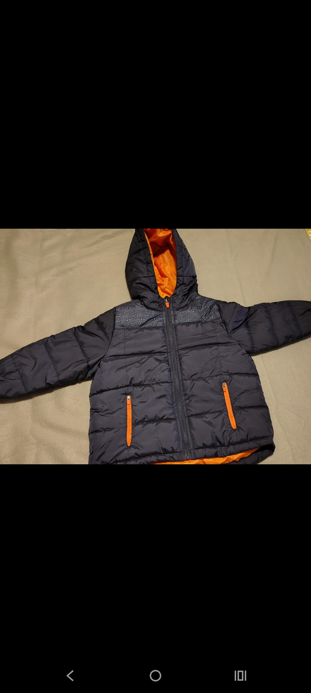 Chaqueta infantil negra con capucha - miniatura 2