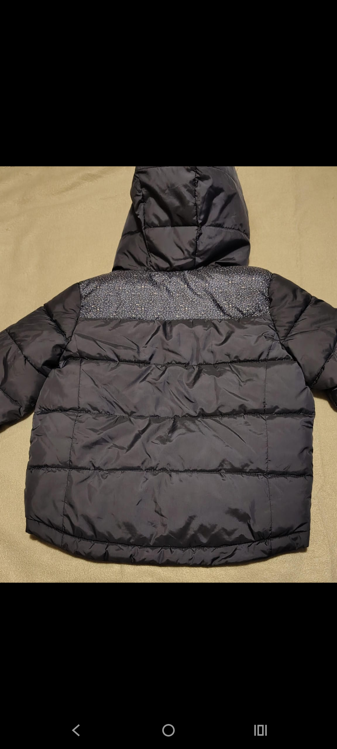 Chaqueta infantil negra con capucha - miniatura 3