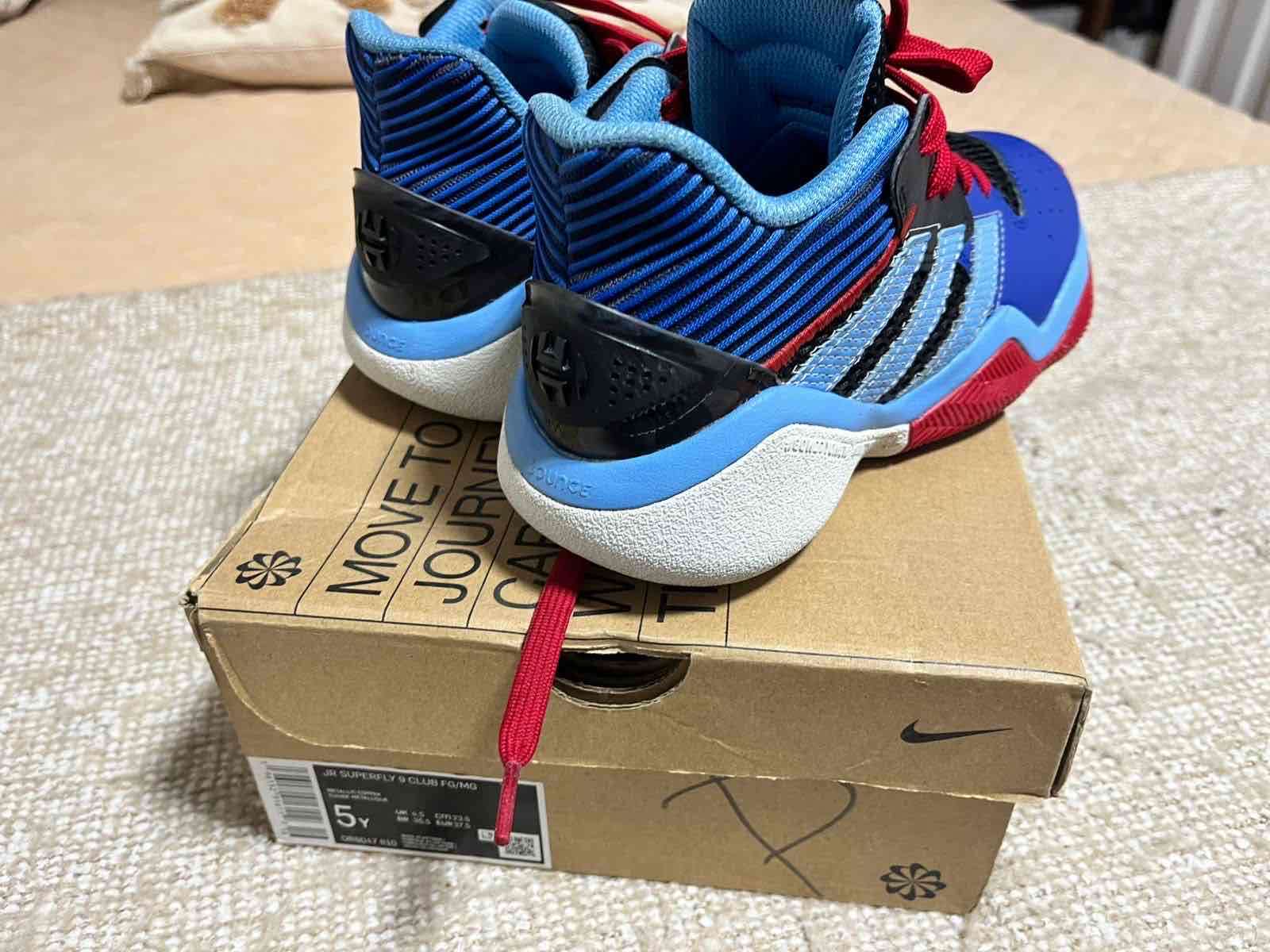 Zapatillas deportivas tricolor - miniatura 3
