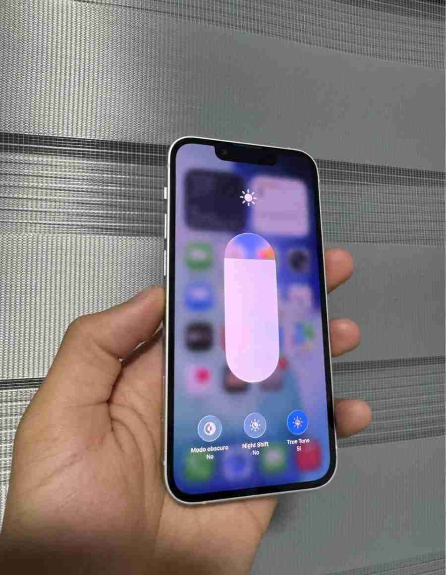 iPhone blanco en buen estado - miniatura 6