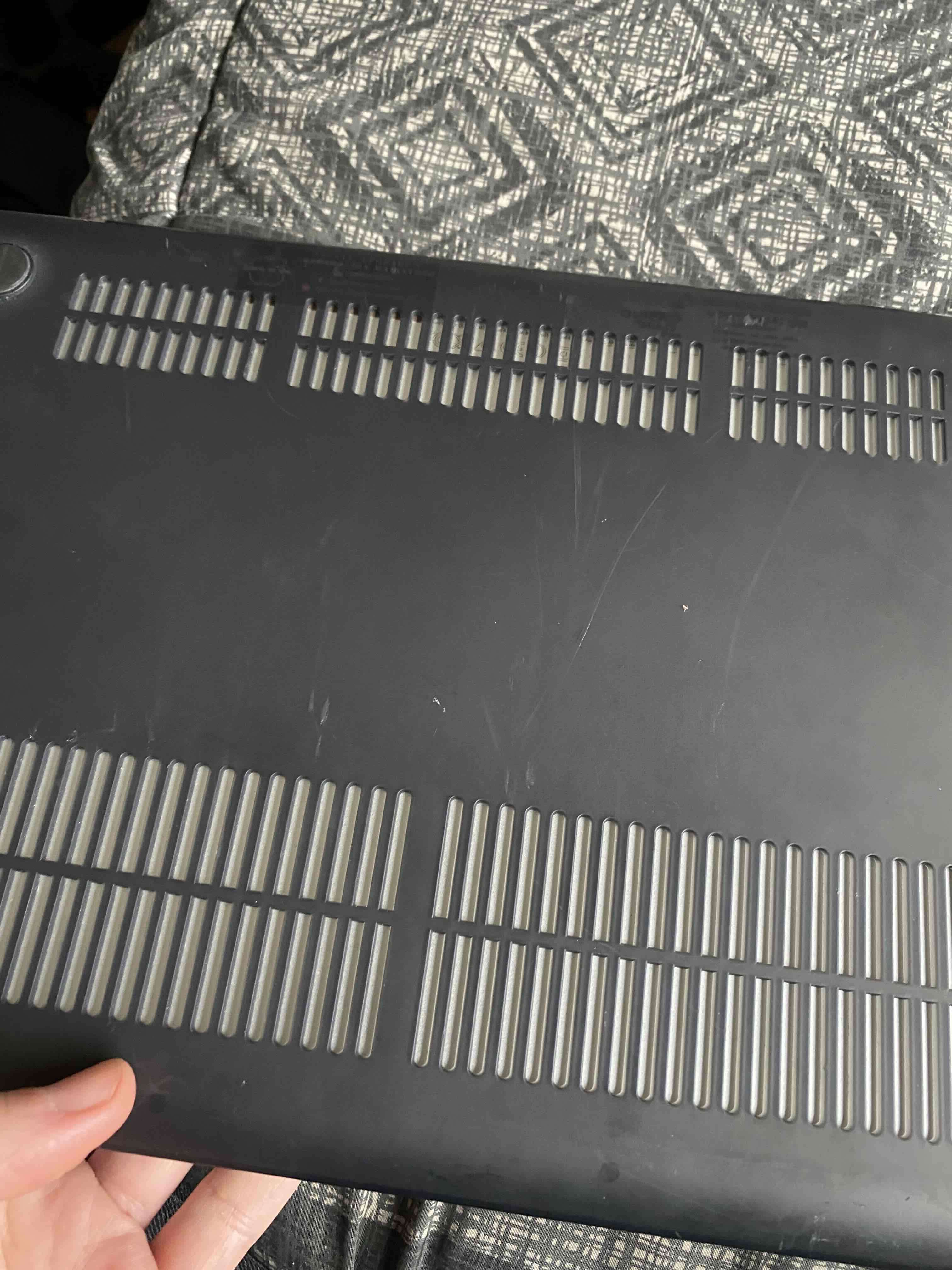 MacBook Pro Mid 2012 usado en buen estado - miniatura 5
