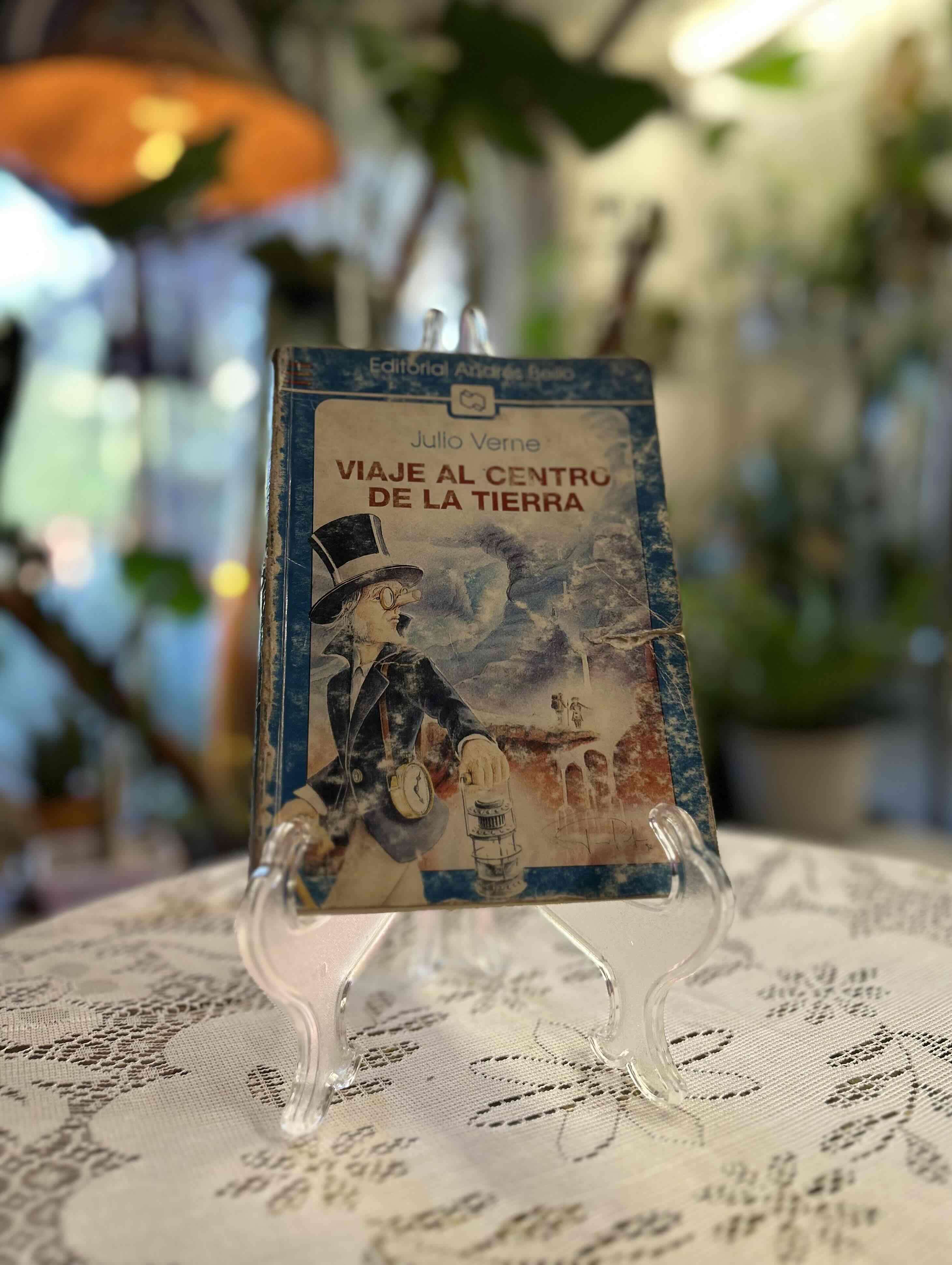 Libro Viaje al Centro de la Tierra - miniatura 1