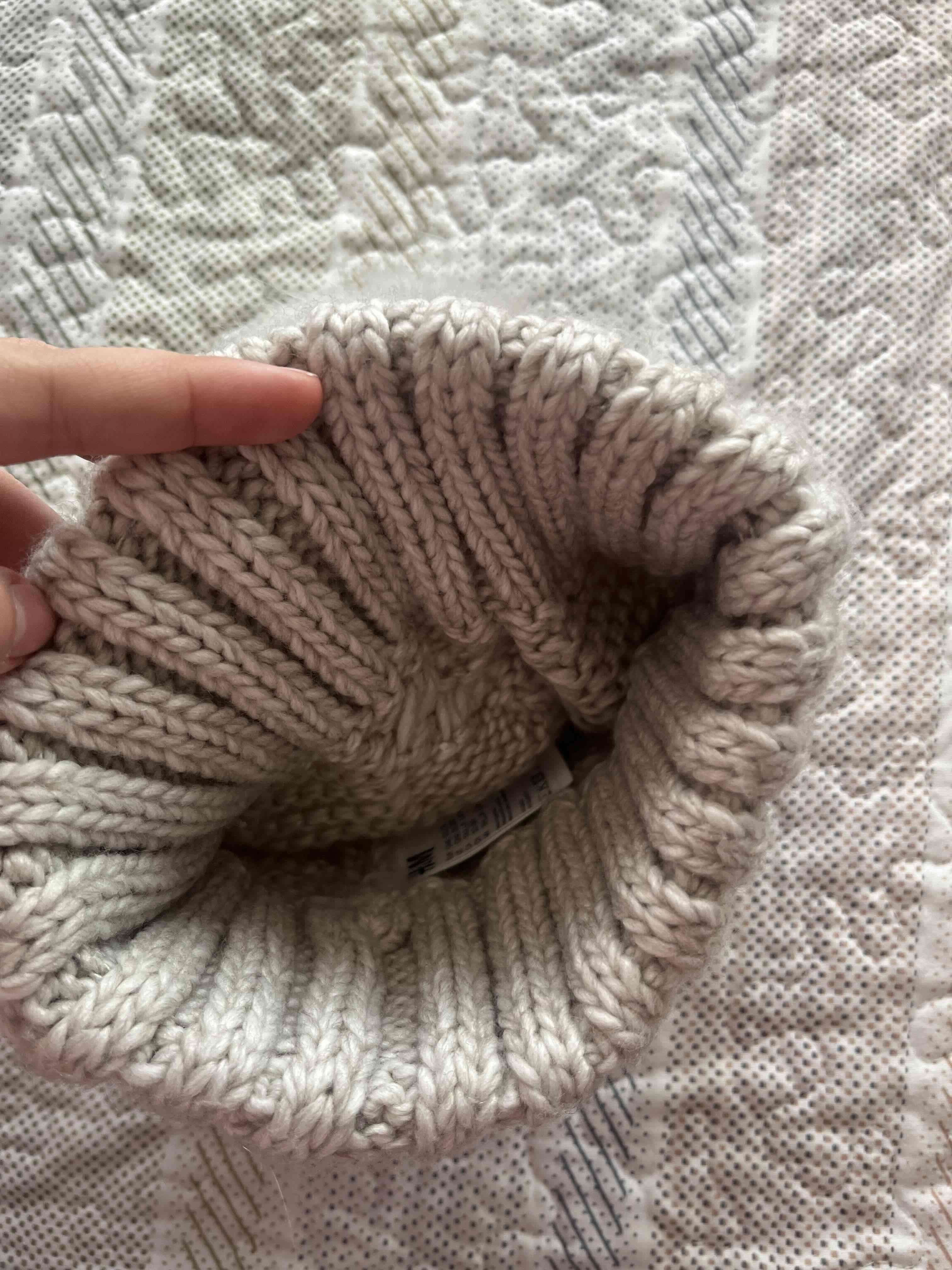 Gorro lana con pompón gris - miniatura 2