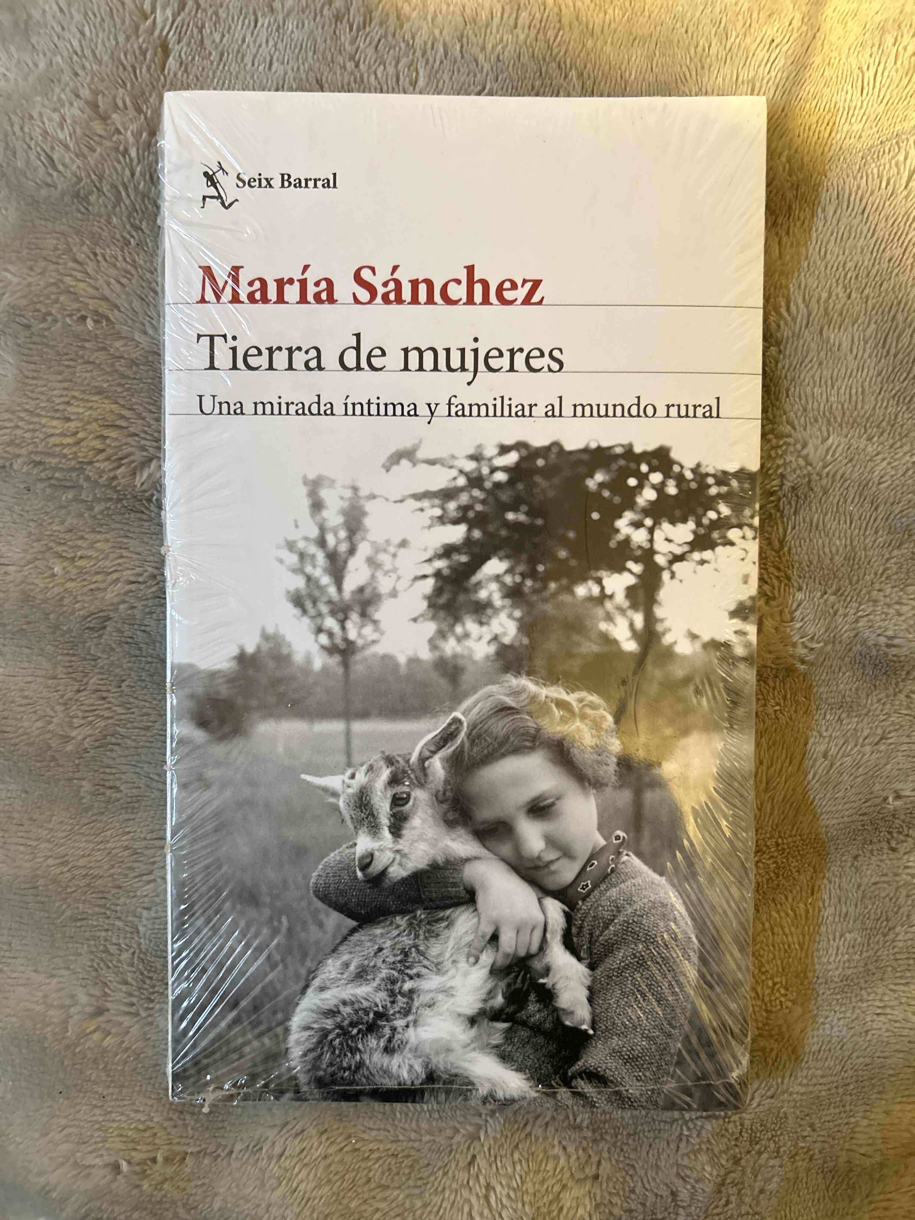 Libro “Tierra de Mujeres”