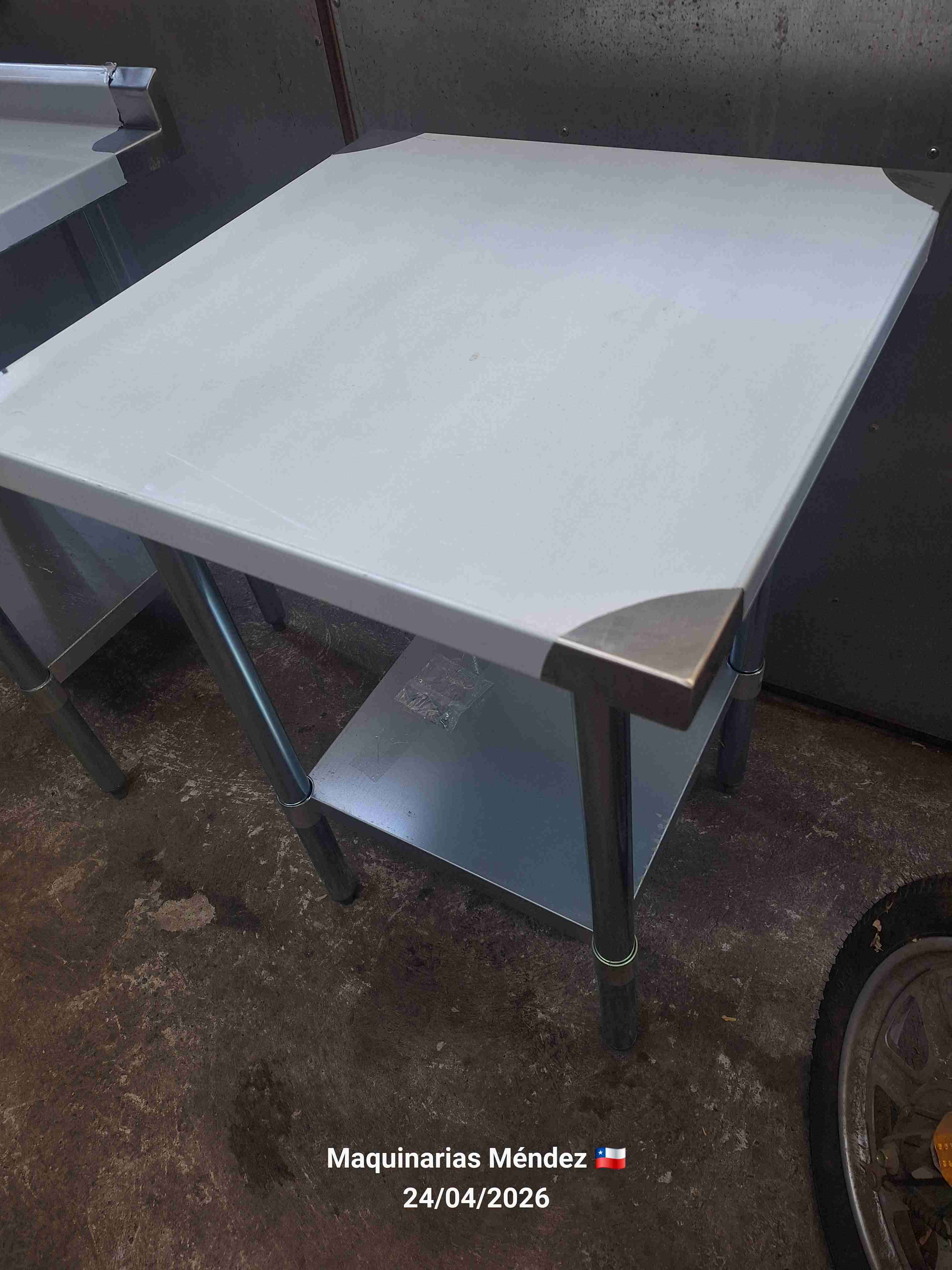 Mesa de trabajo de acero inoxidable - miniatura 3