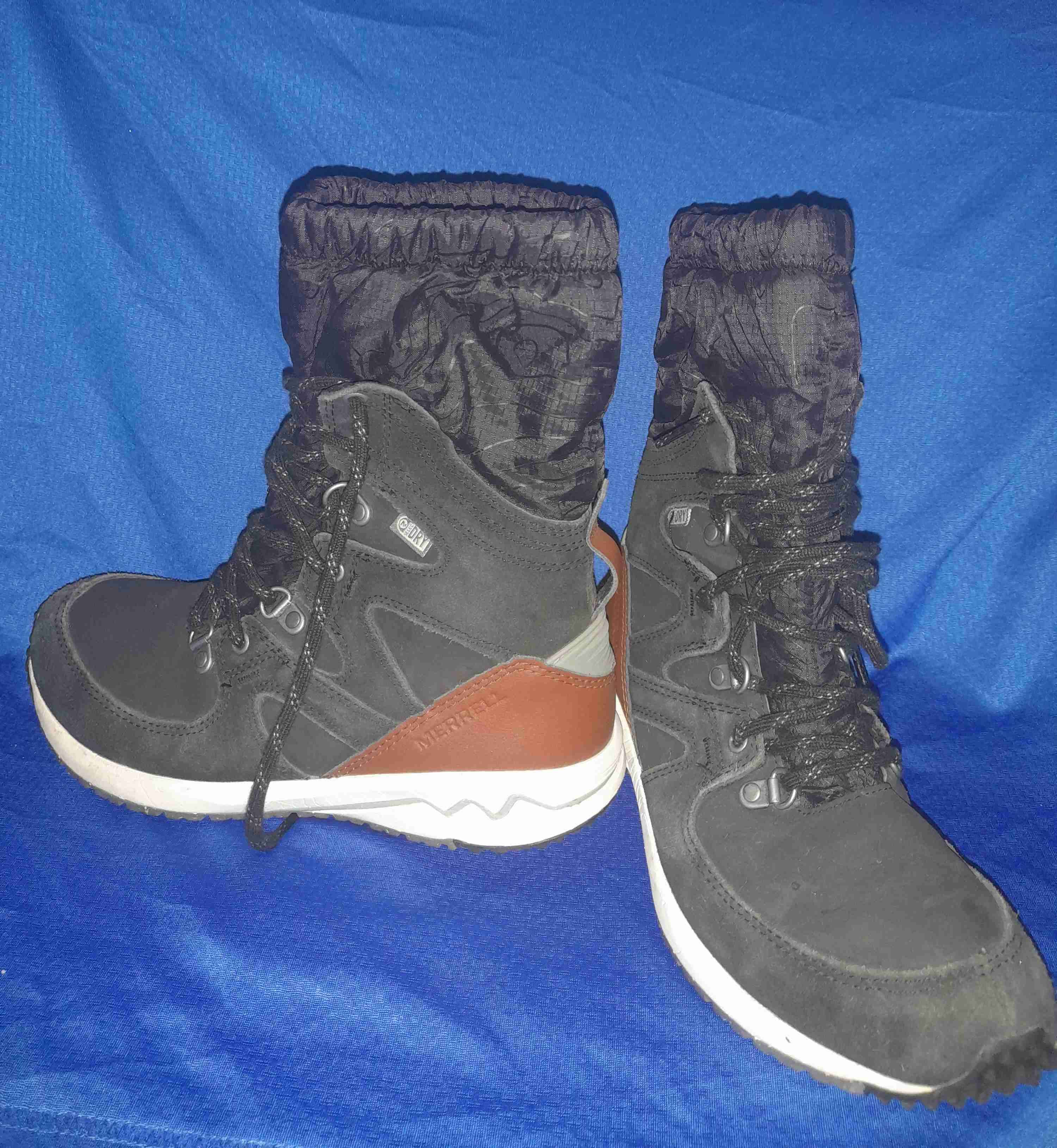 Botas de montaña negras - miniatura 2