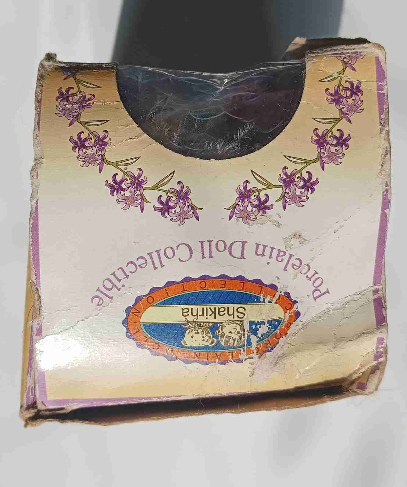 Muñeca coleccionable de porcelana - miniatura 3