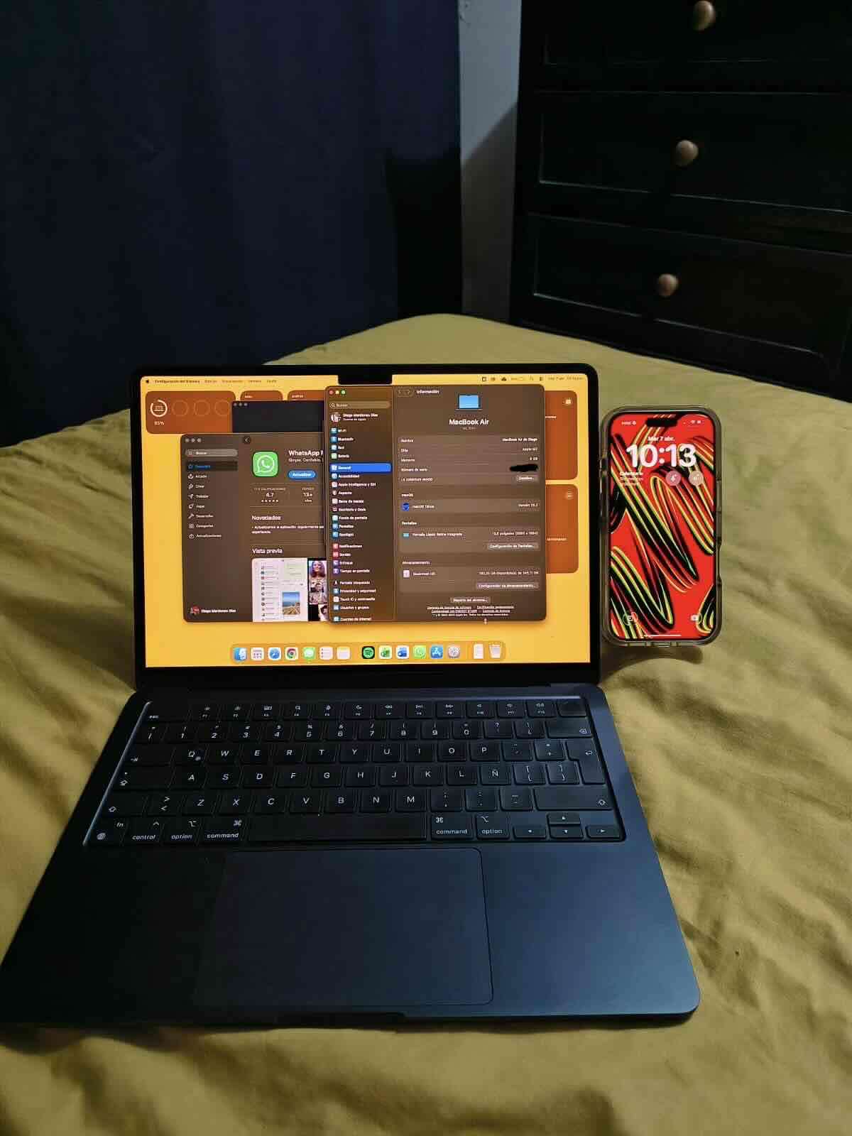 MacBook M2 gris oscuro - miniatura 4