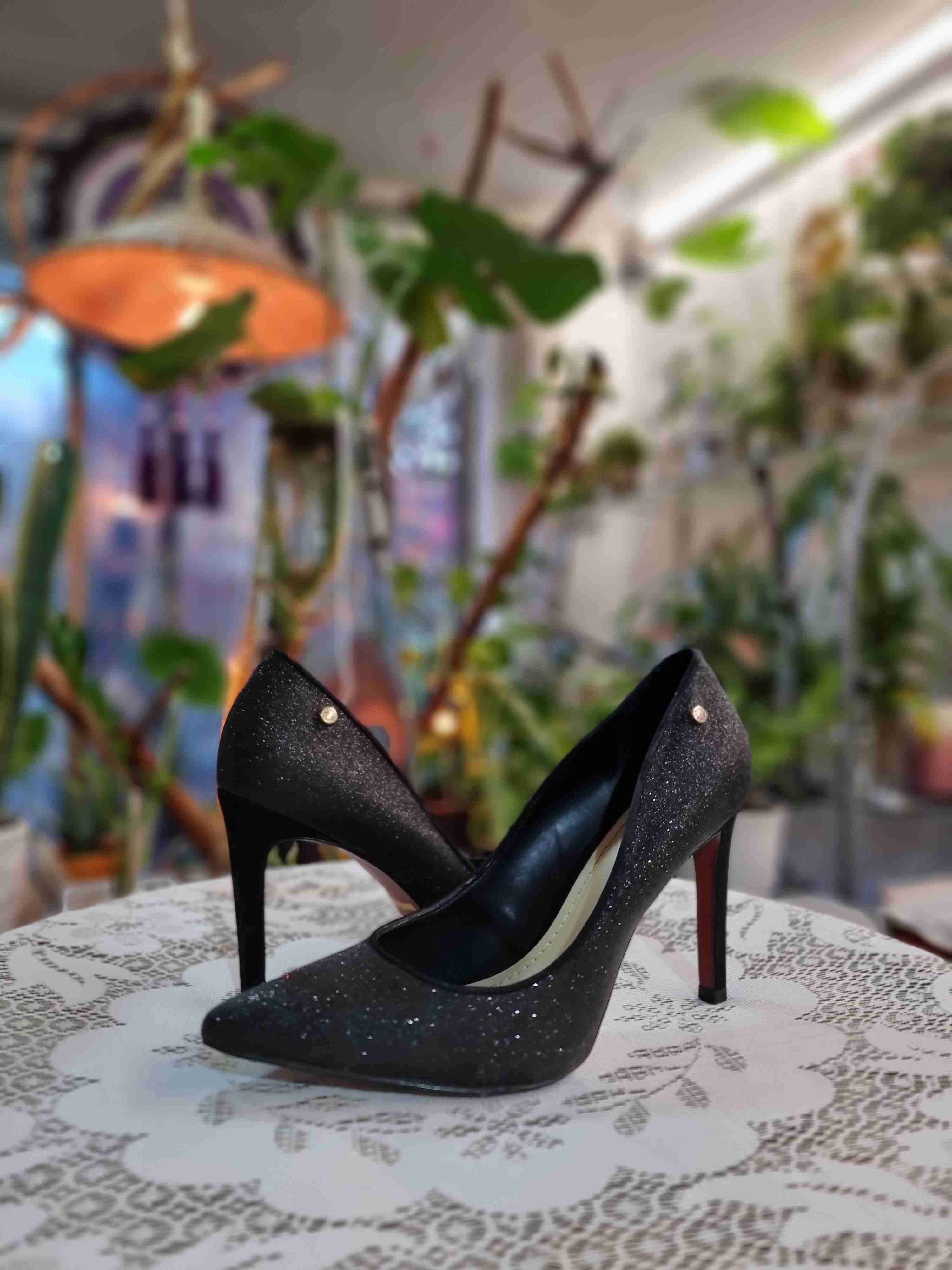 Tacones negros con brillo "Prüne" - miniatura 4
