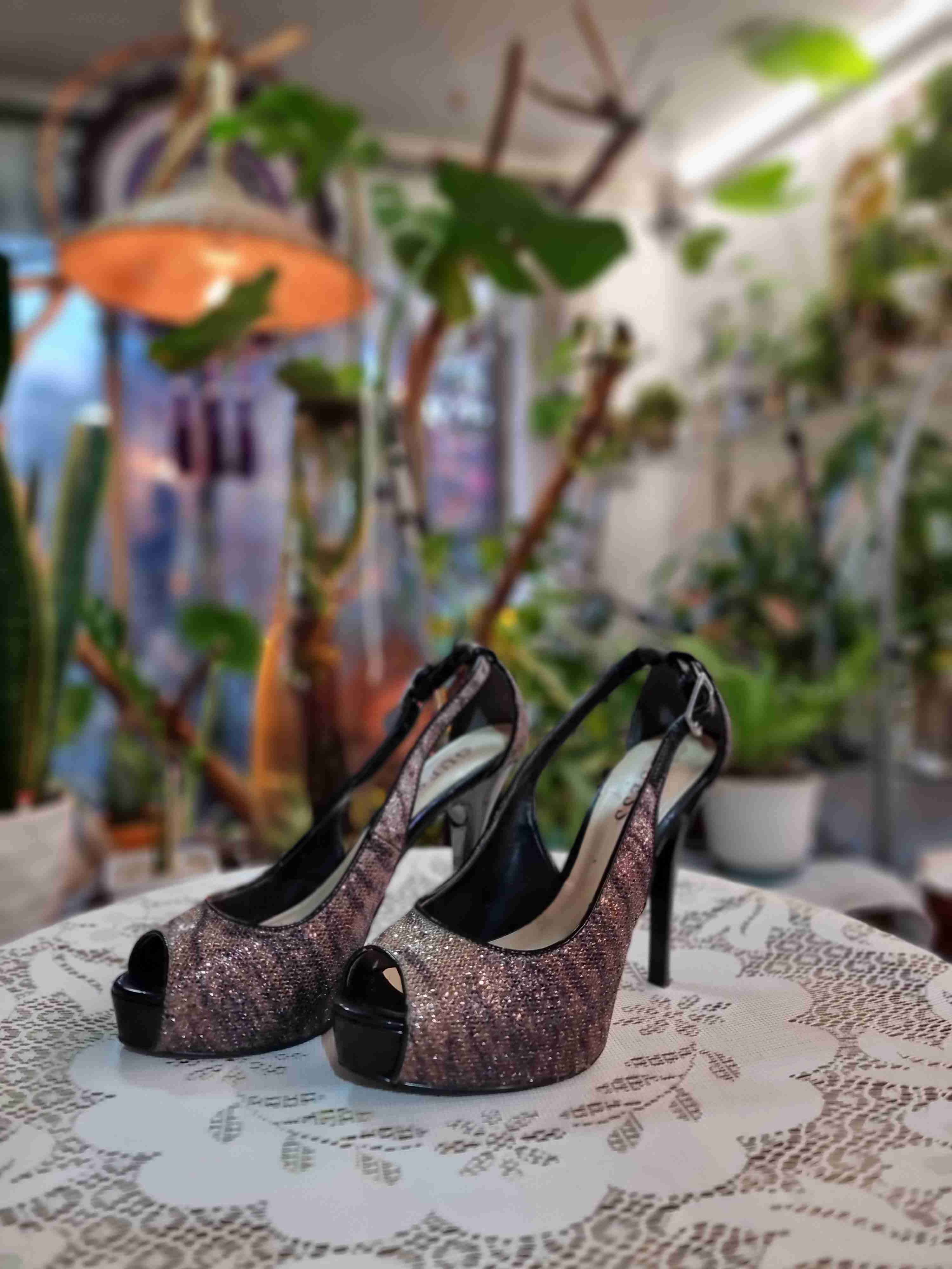 Tacones brillantes Guess - miniatura 3