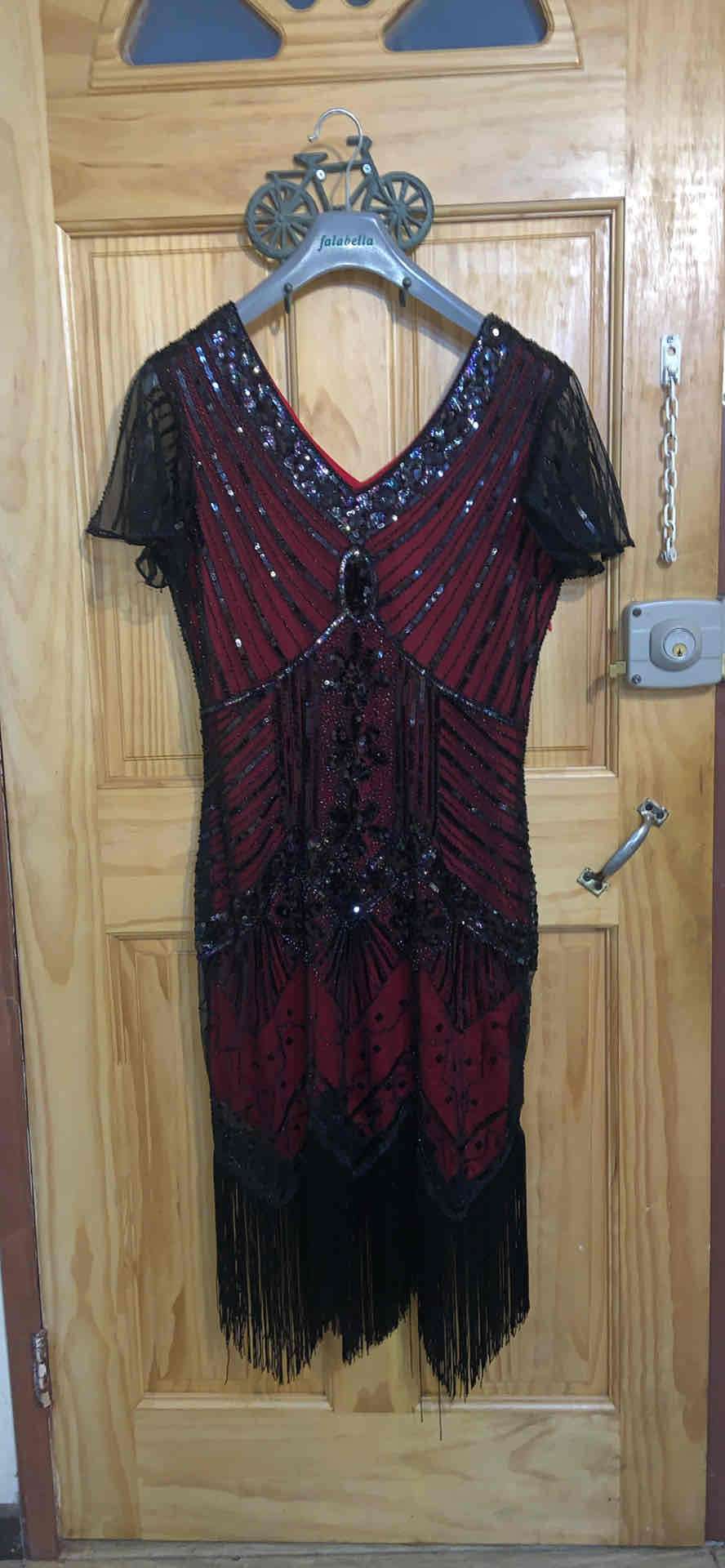 Vestido flecos rojo y negro - miniatura 2