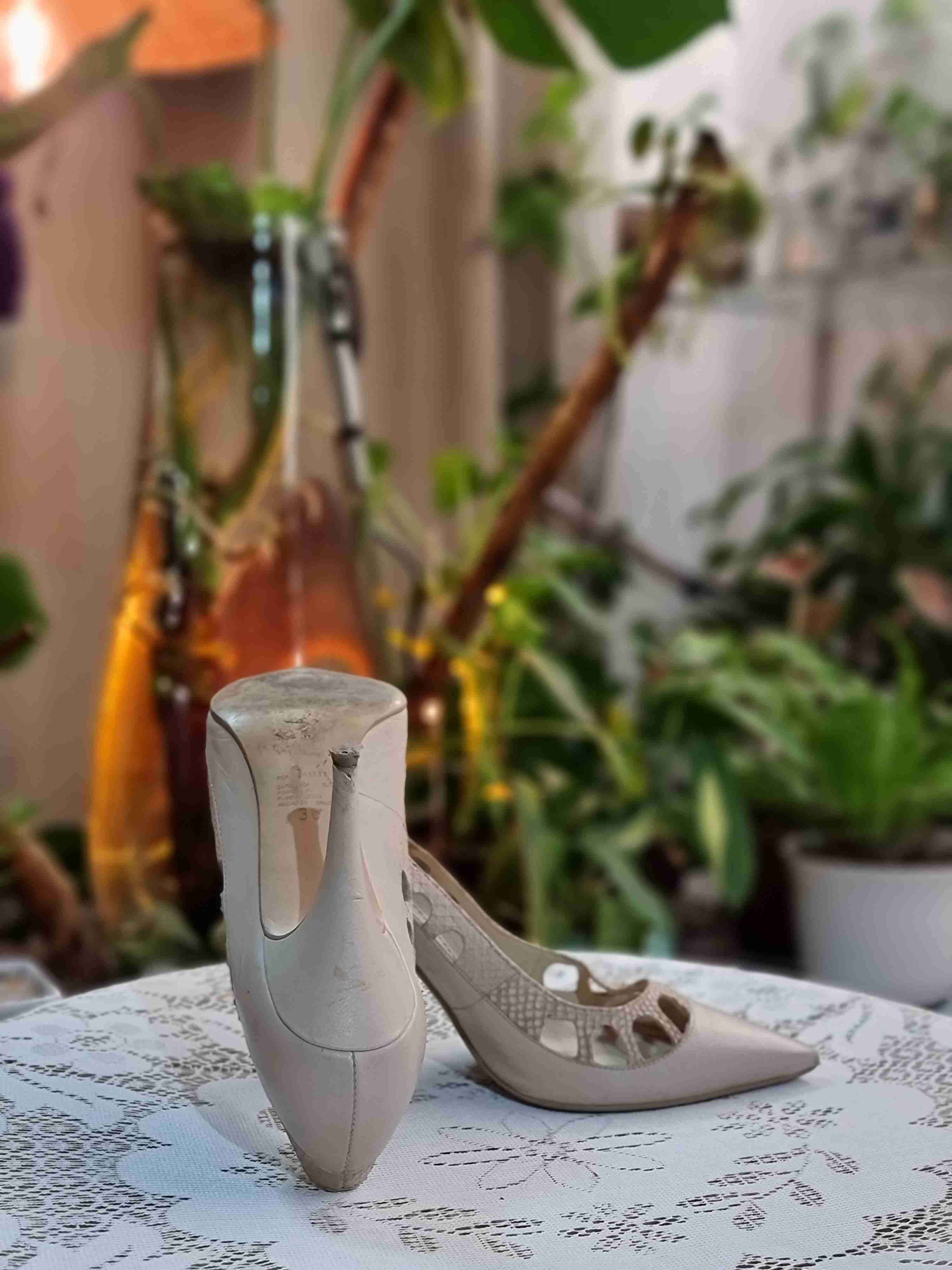 Zapatos cuero tacón beige elegantes Gacel - miniatura 2