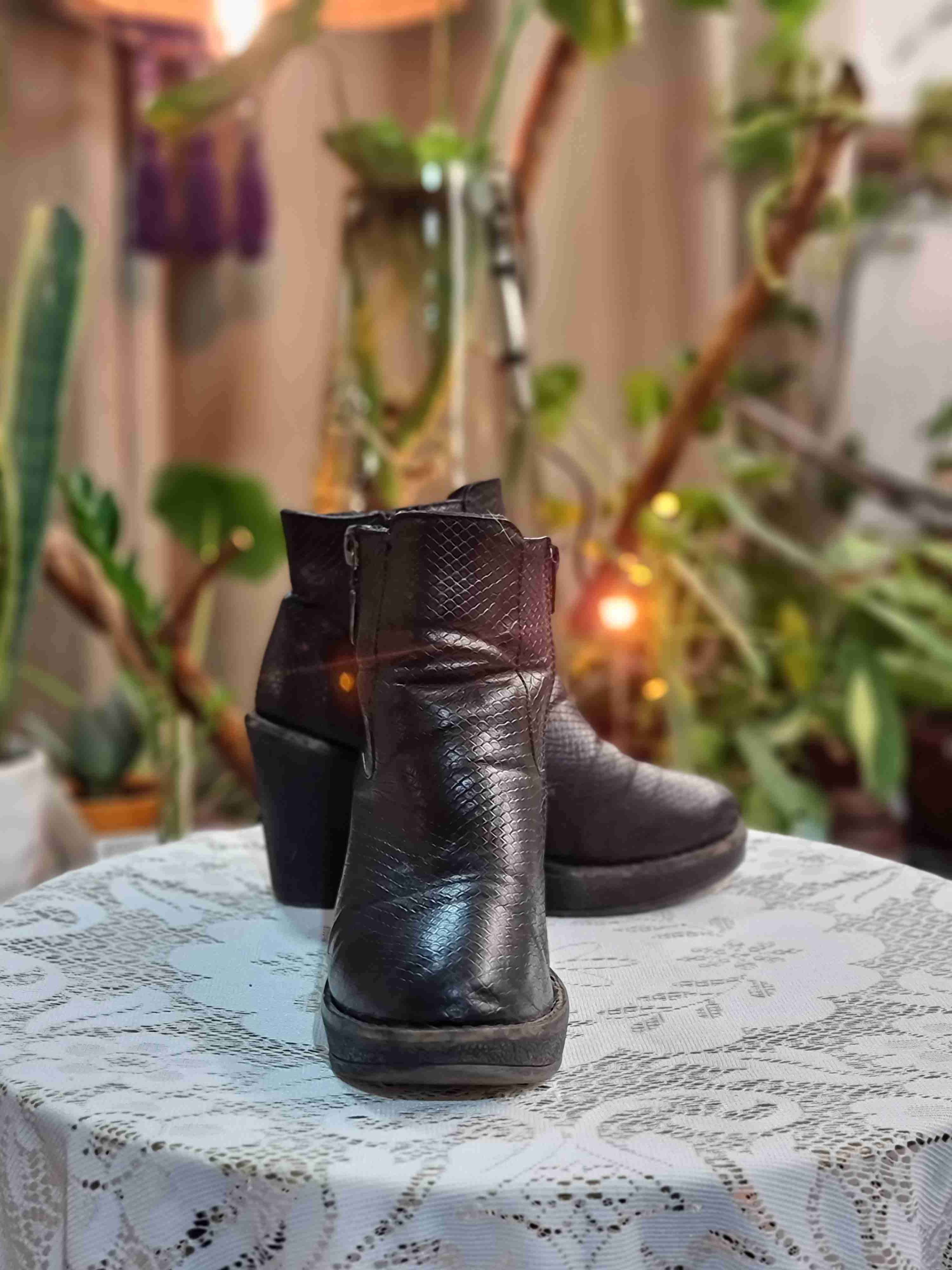 Botines negro con plataforma - miniatura 1