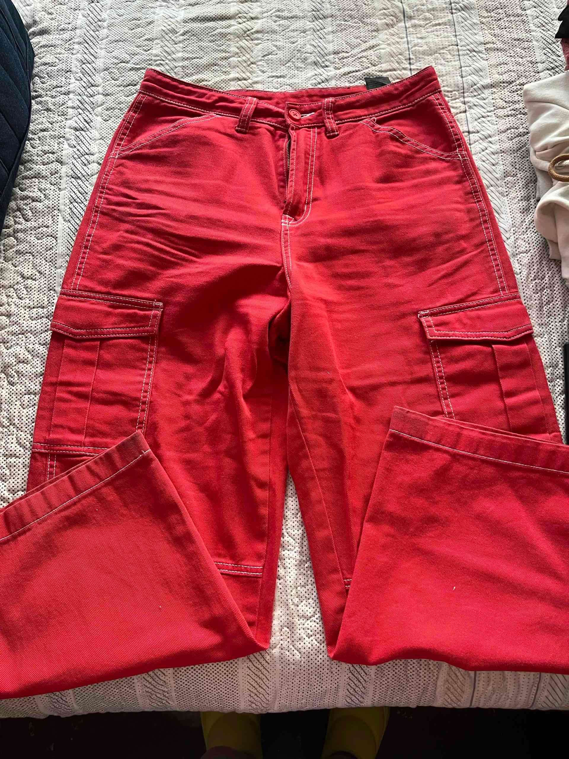 Pantalones cargo rojos mujer - miniatura 1