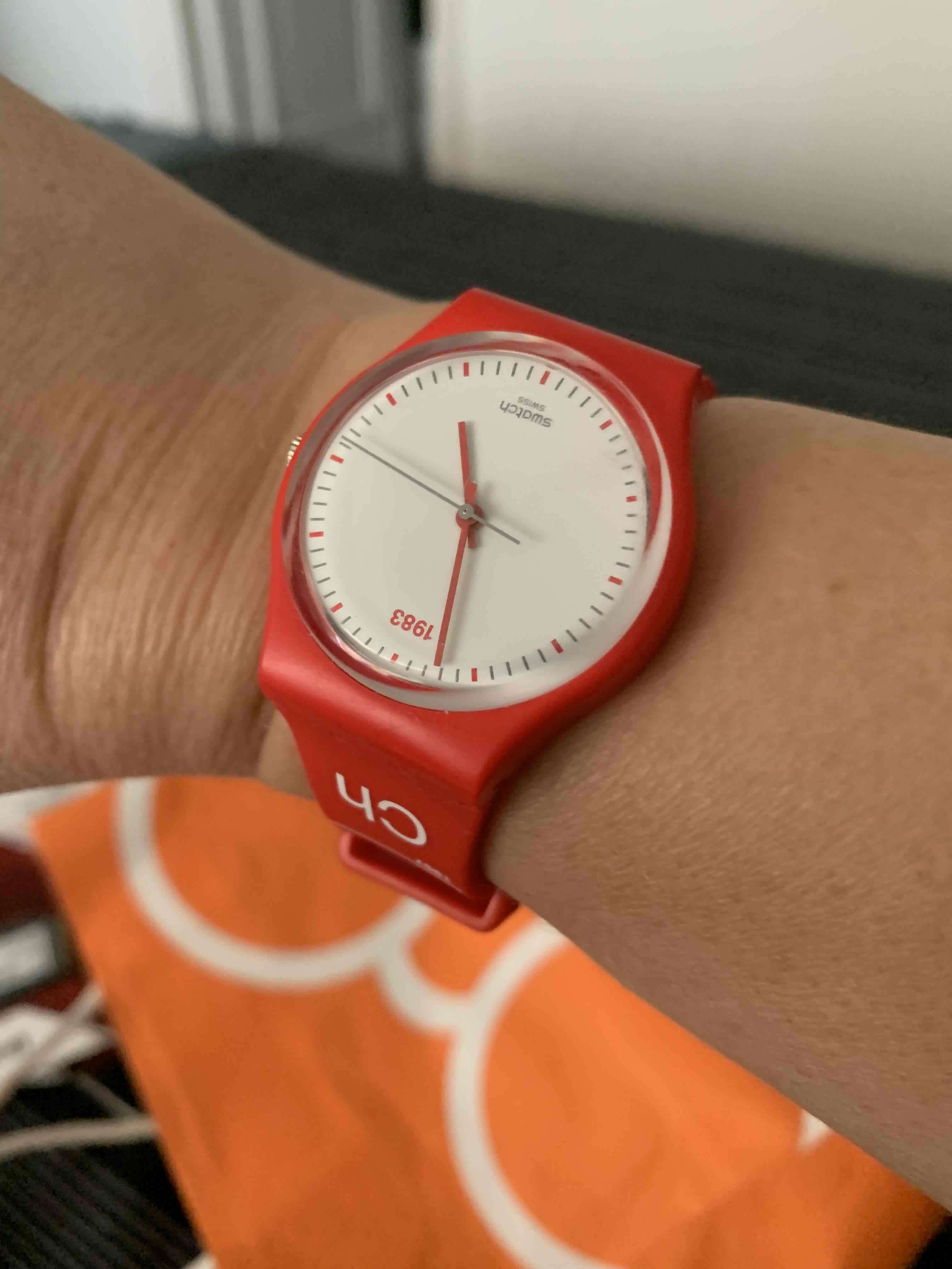 Reloj Swatch colorido con estuche - miniatura 3