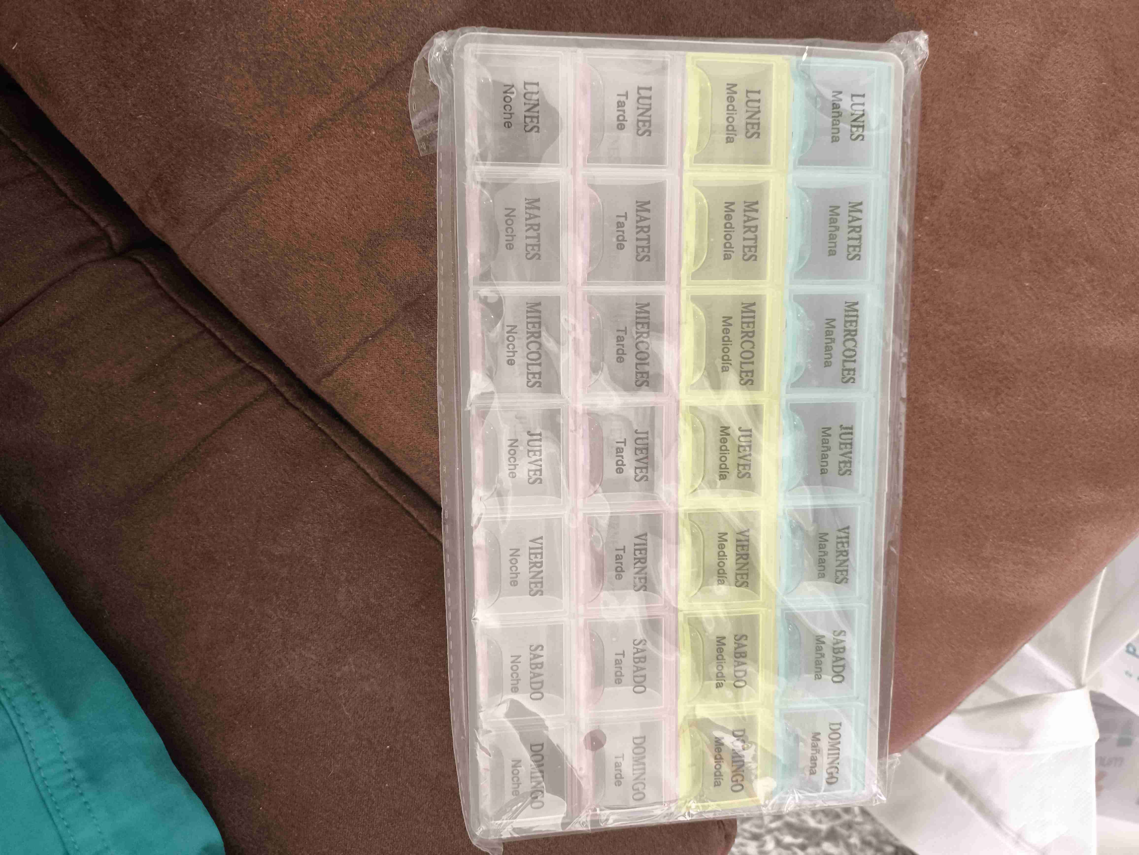Organizador Semanal de Pastillas (28 Compartimento