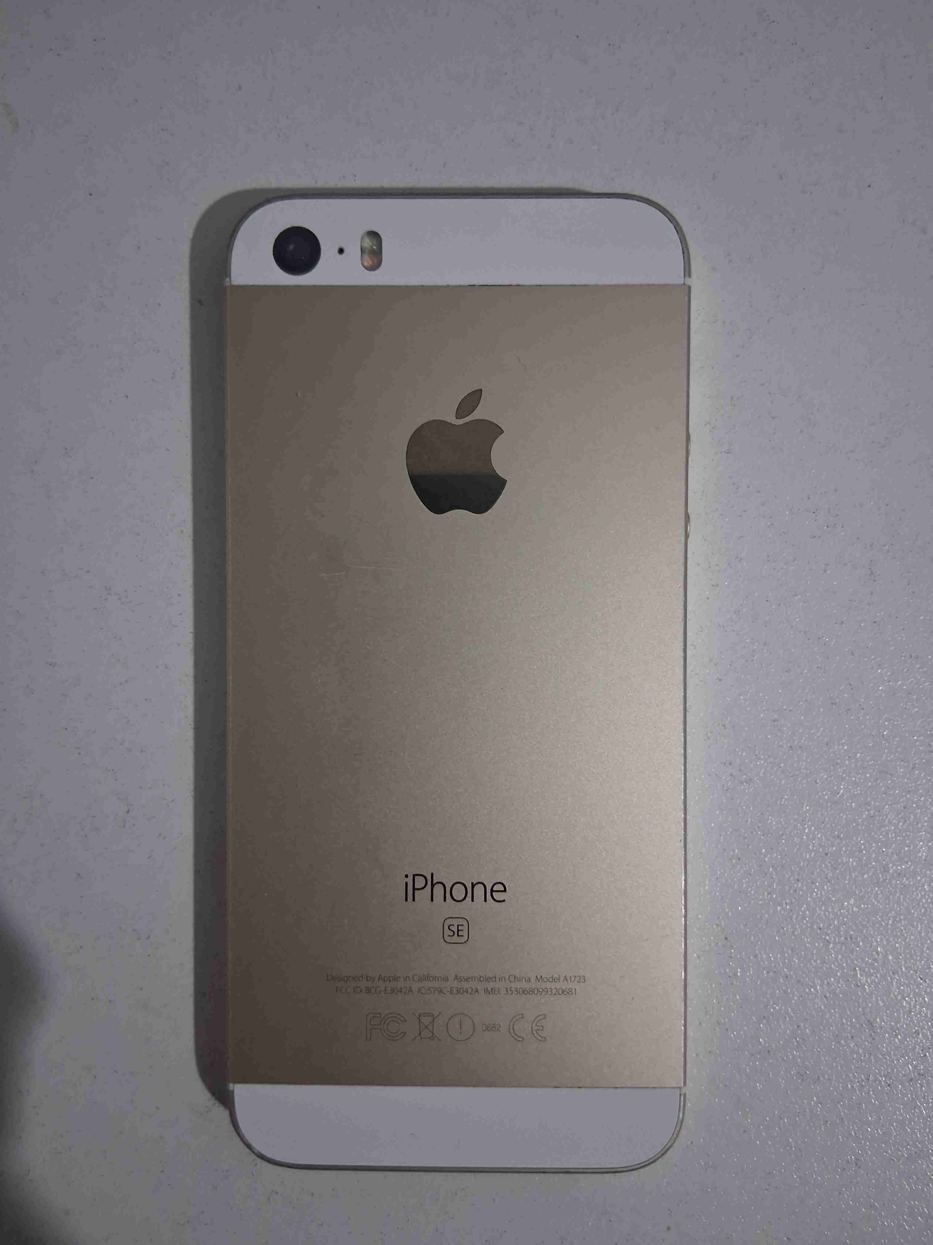 iPhone SE 5 dorado - miniatura 1