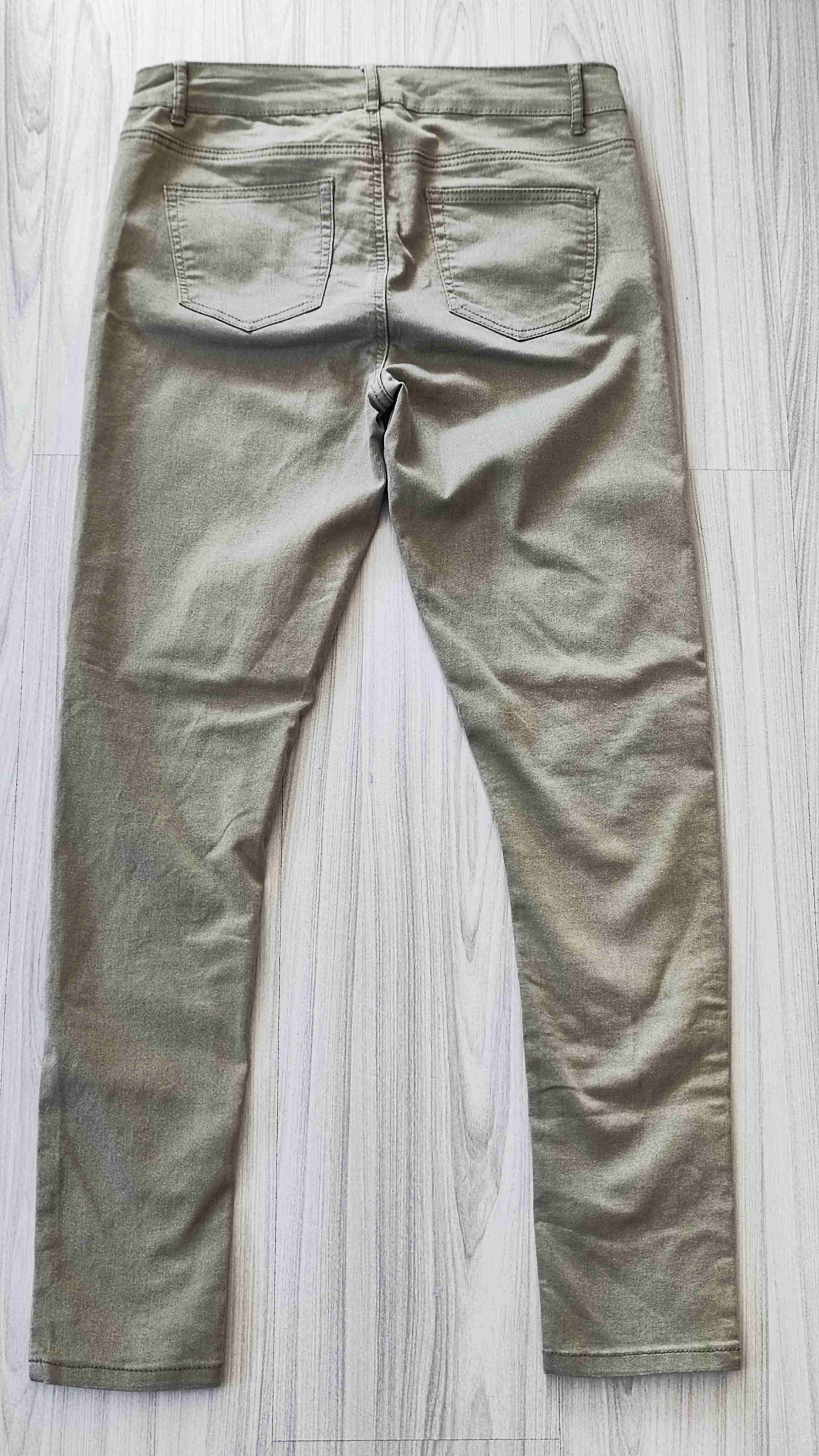 Pantalon Mujer Urb Bordado Verde Oliva Talla 42 - miniatura 4