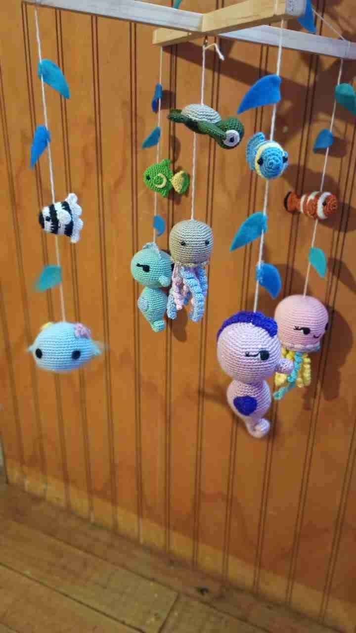 Móvil de crochet para cuna - miniatura 3
