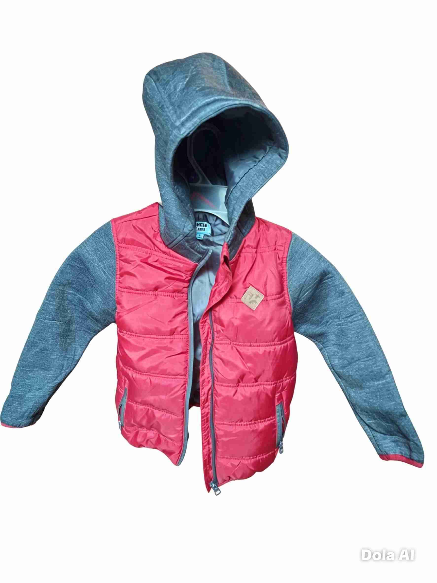 Chaqueta impermeable con capucha - miniatura 1