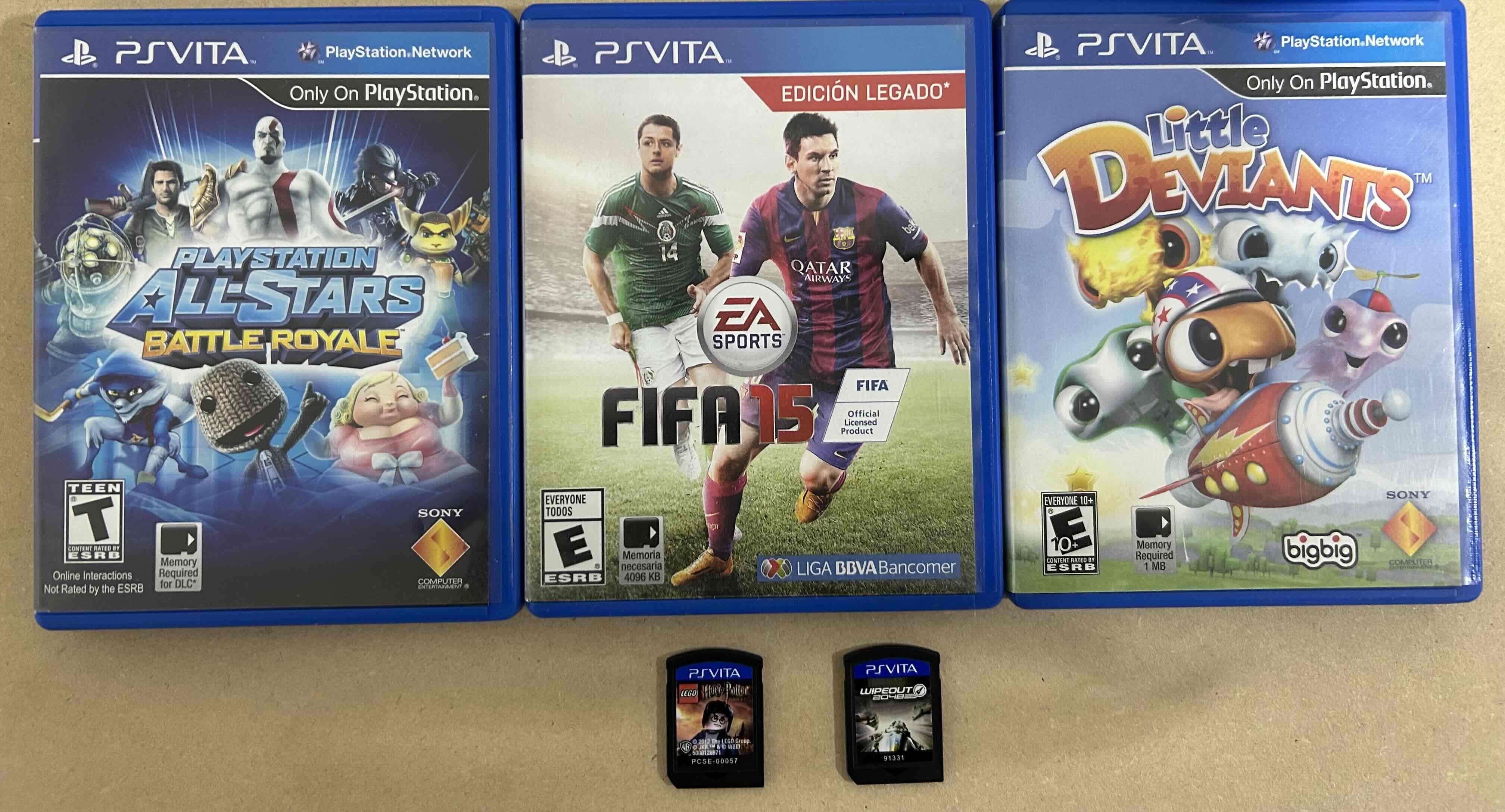 PS Vita modelo PCH-1010 (pantalla OLED) - miniatura 4