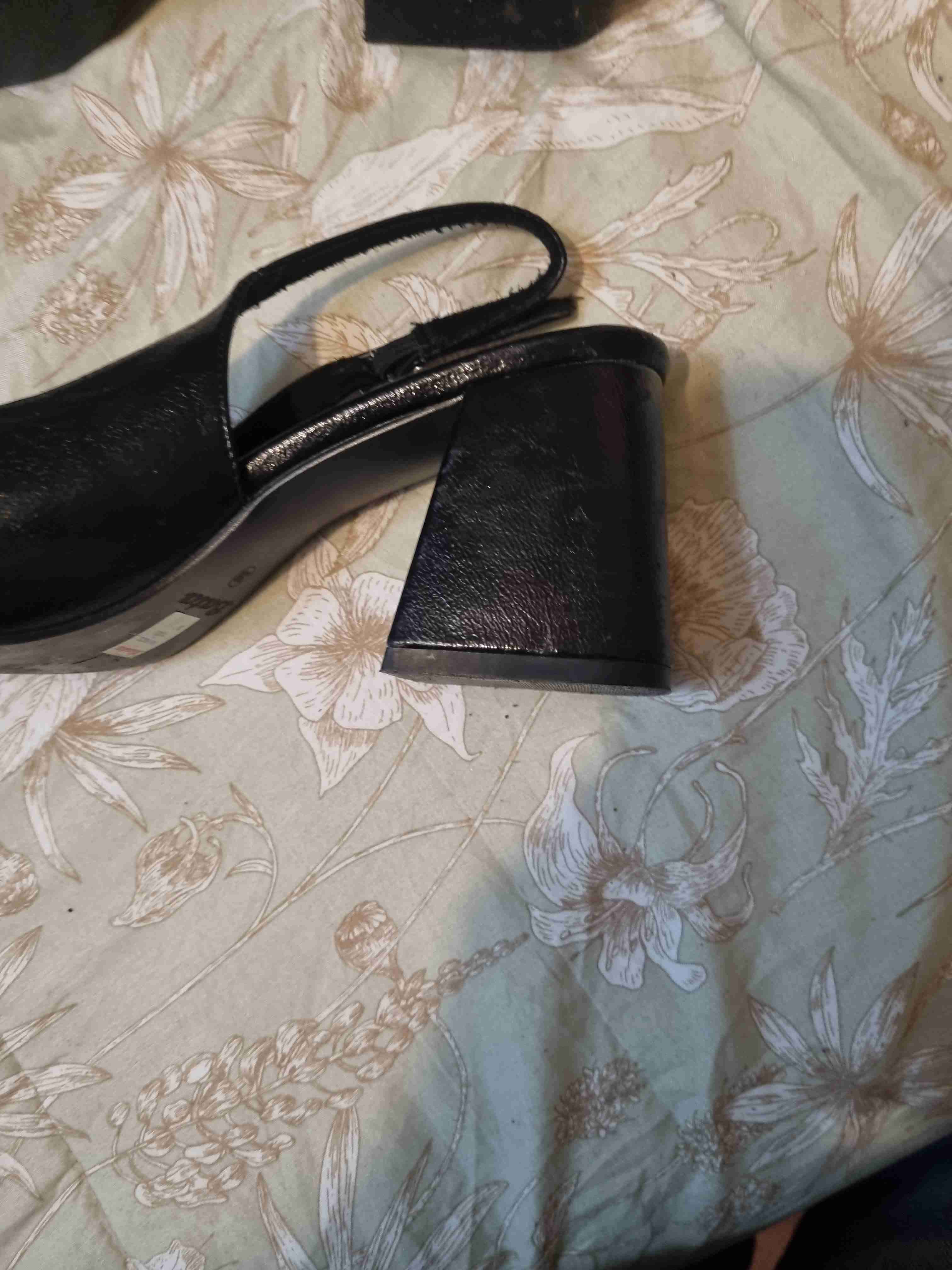 Zapatos de tacón negro - miniatura 3
