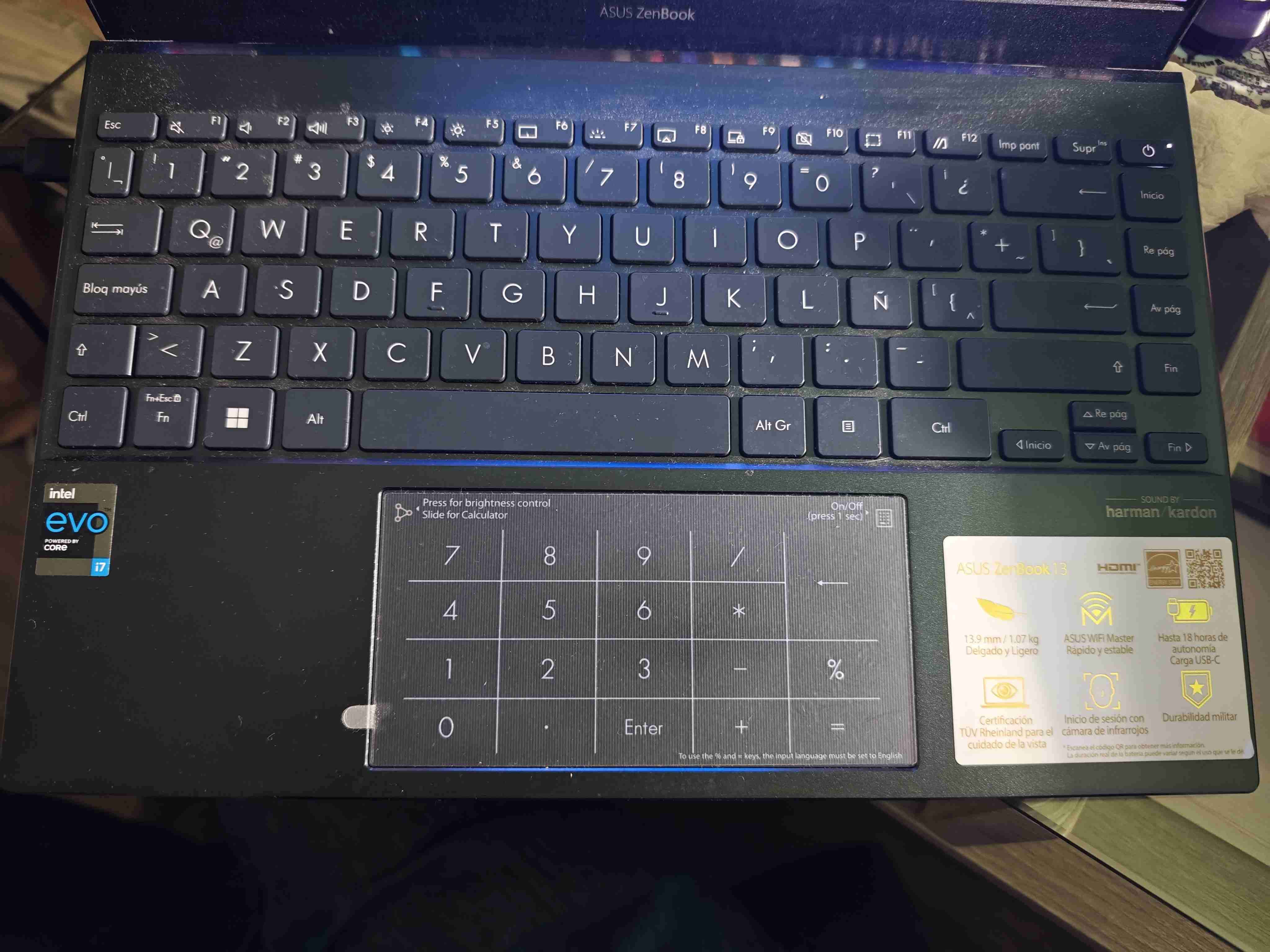 Laptop ASUS ZenBook OLED - miniatura 3