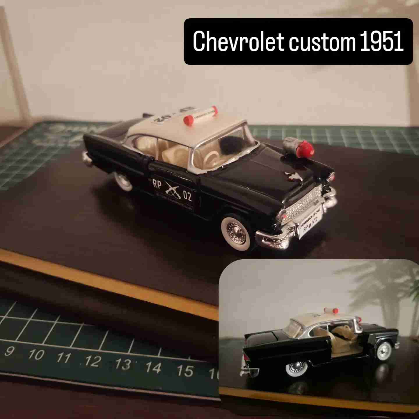 Auto de colección Carabineros - miniatura 5