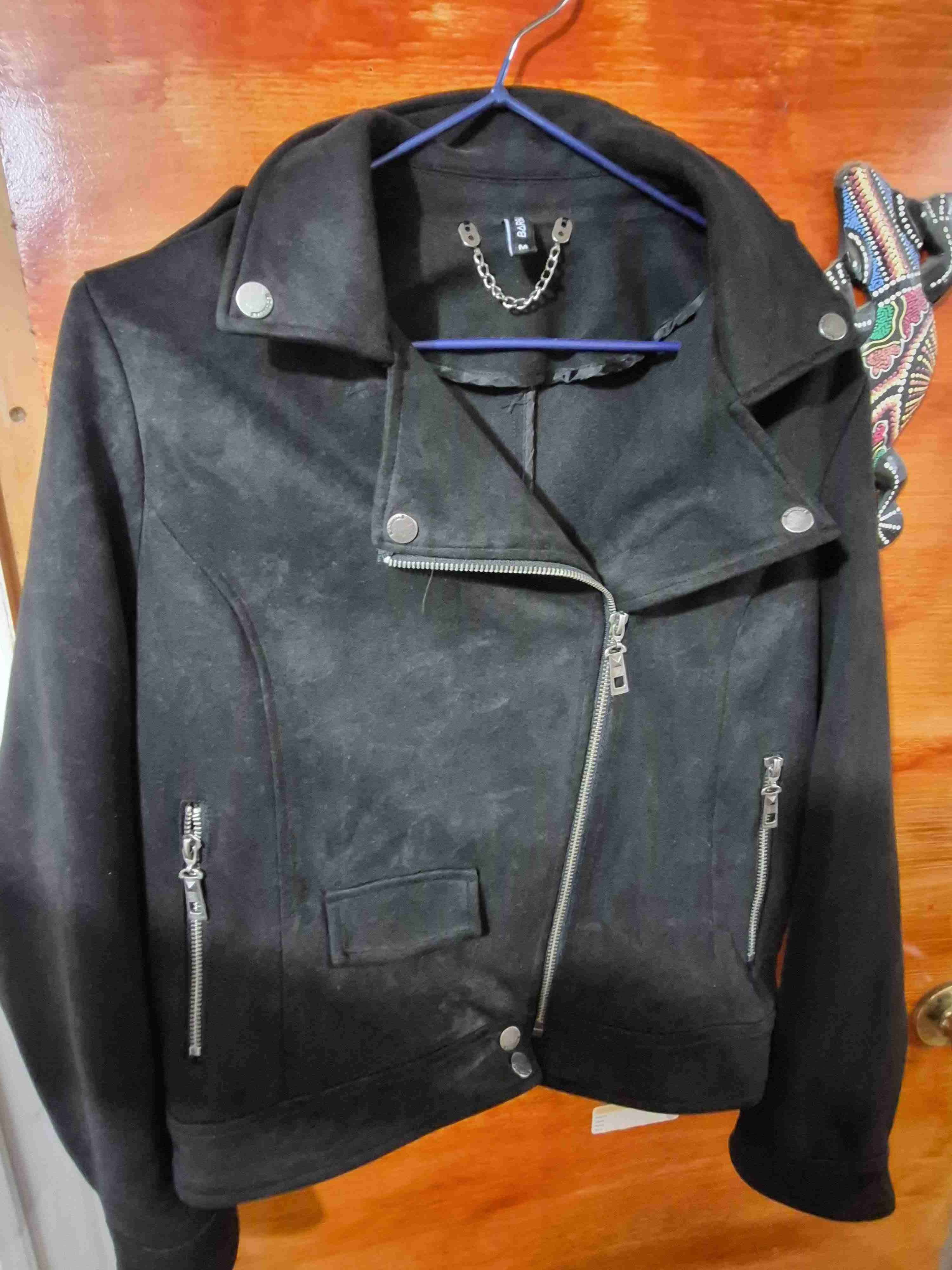 Chaqueta negra tipo gamuza - miniatura 1