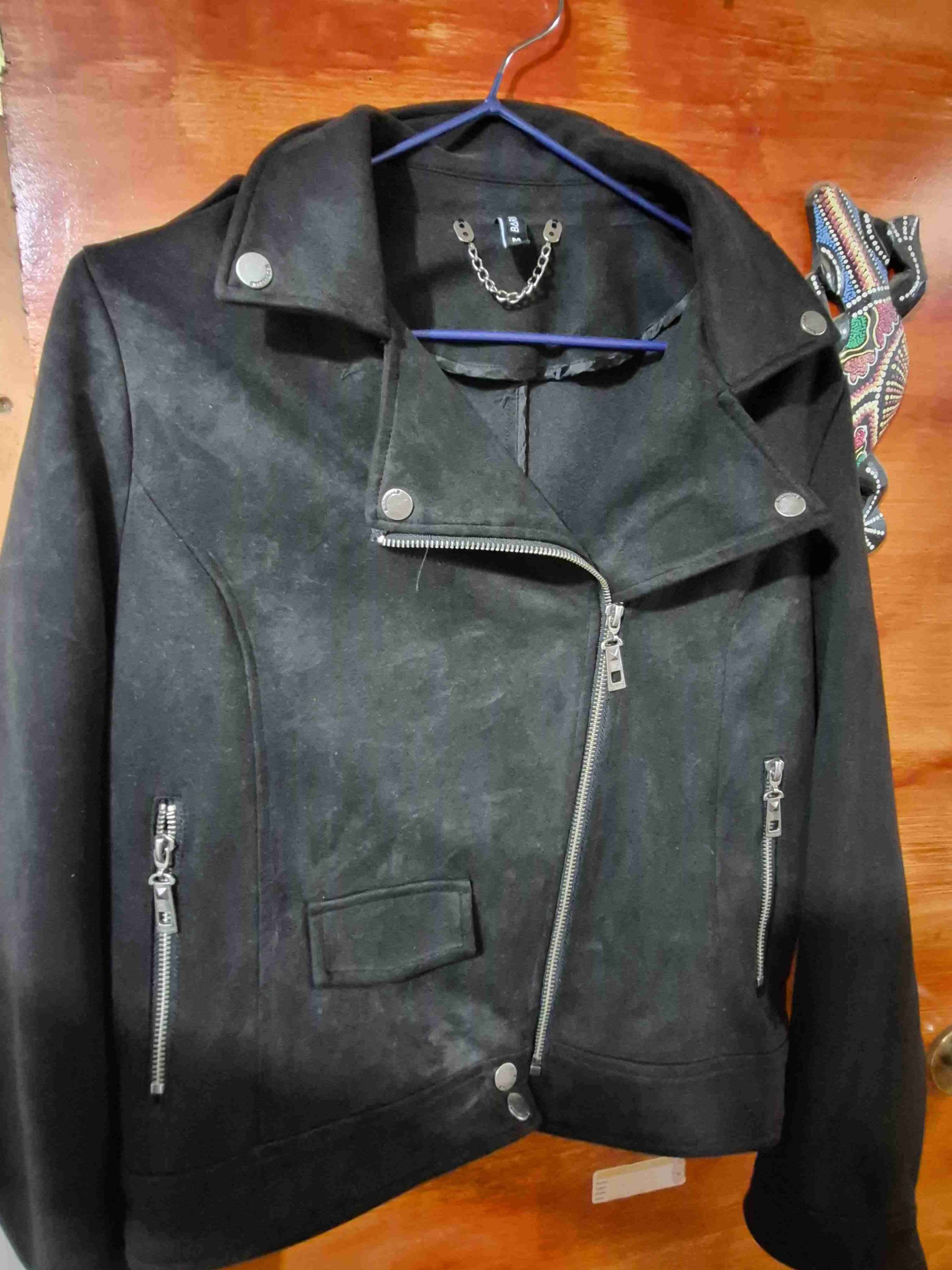 Chaqueta negra tipo gamuza - miniatura 2