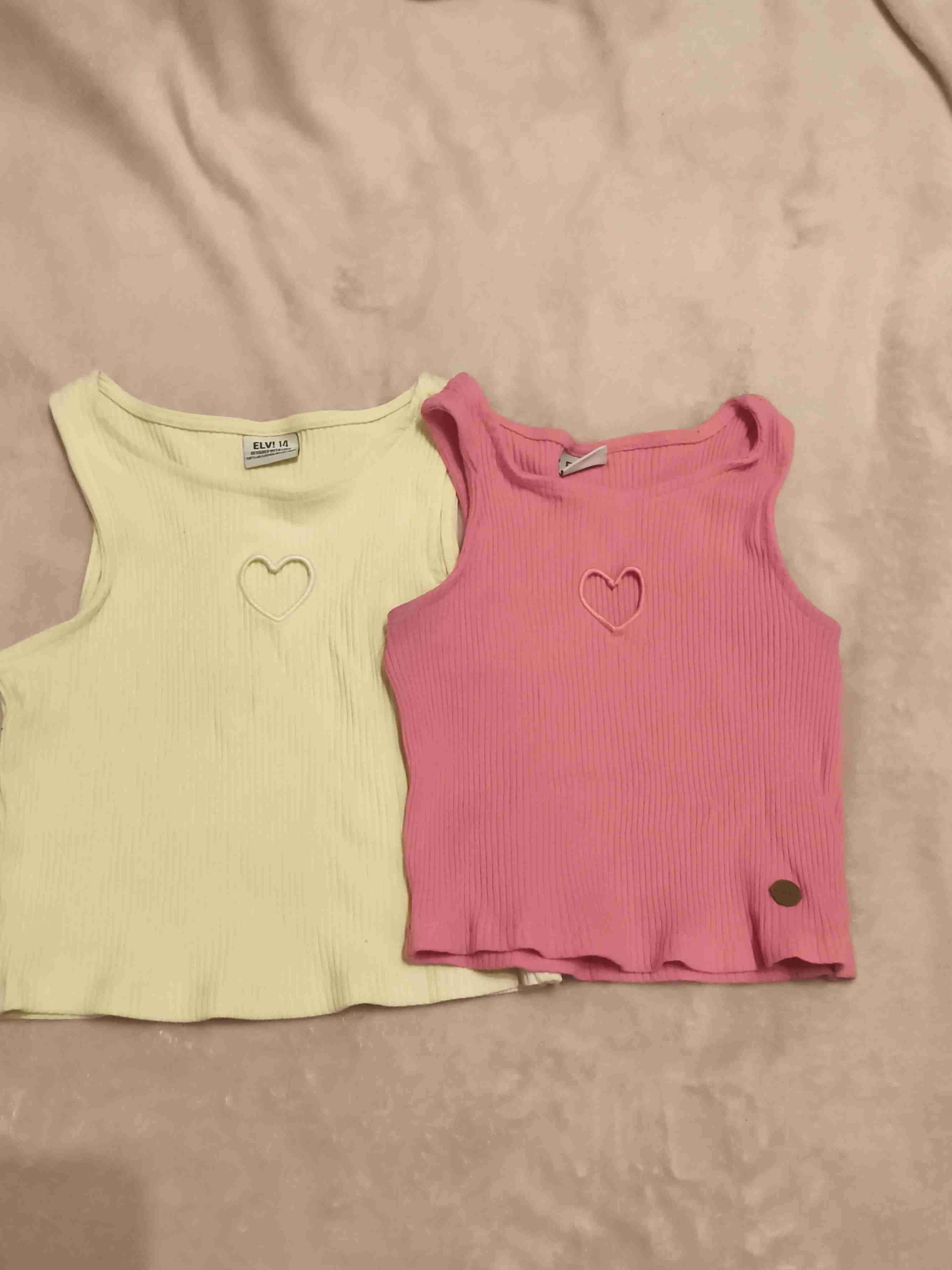 Poleras sin mangas coloridas - miniatura 1