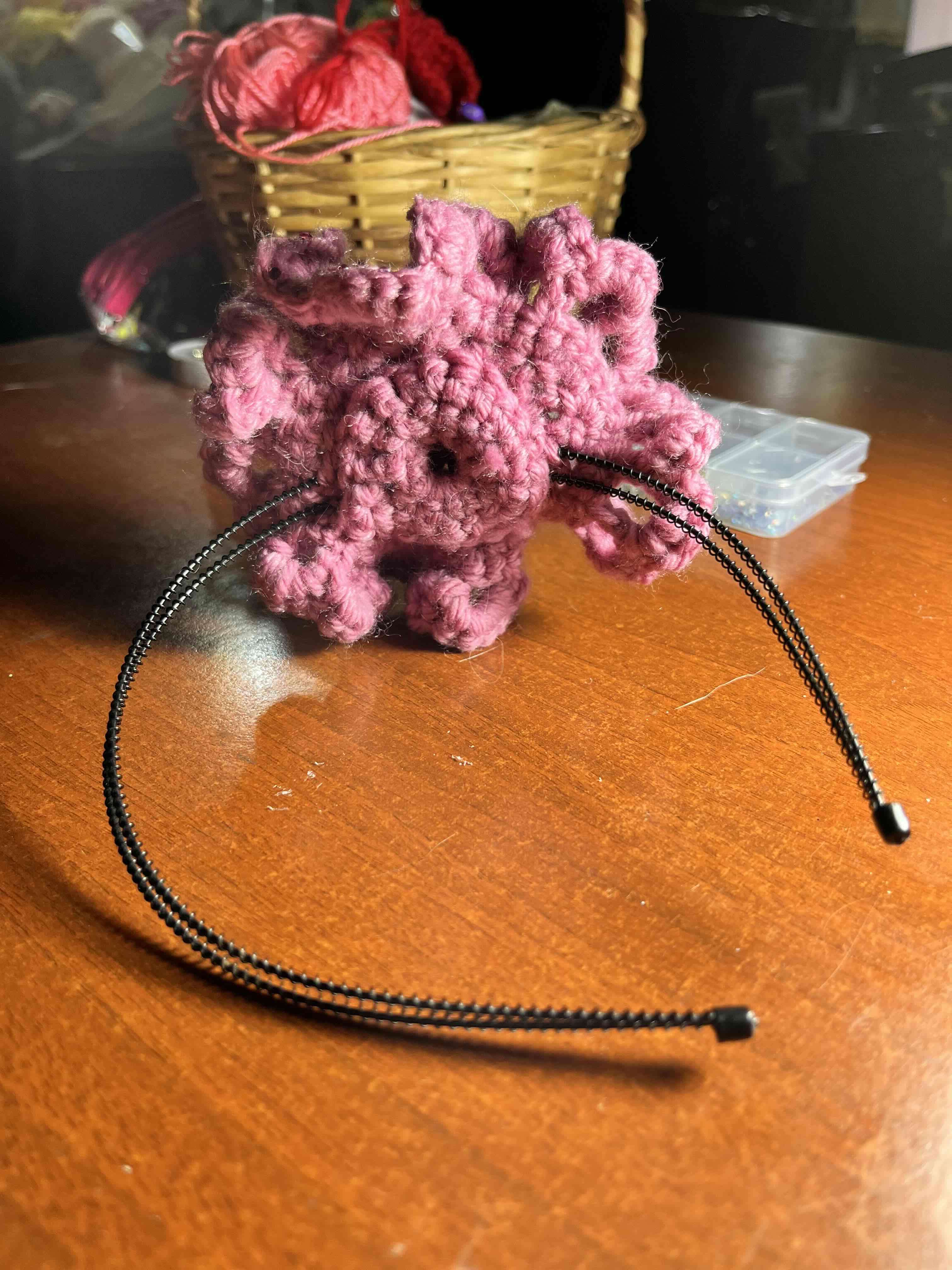 Prendedor flor tejido a crochet - miniatura 2