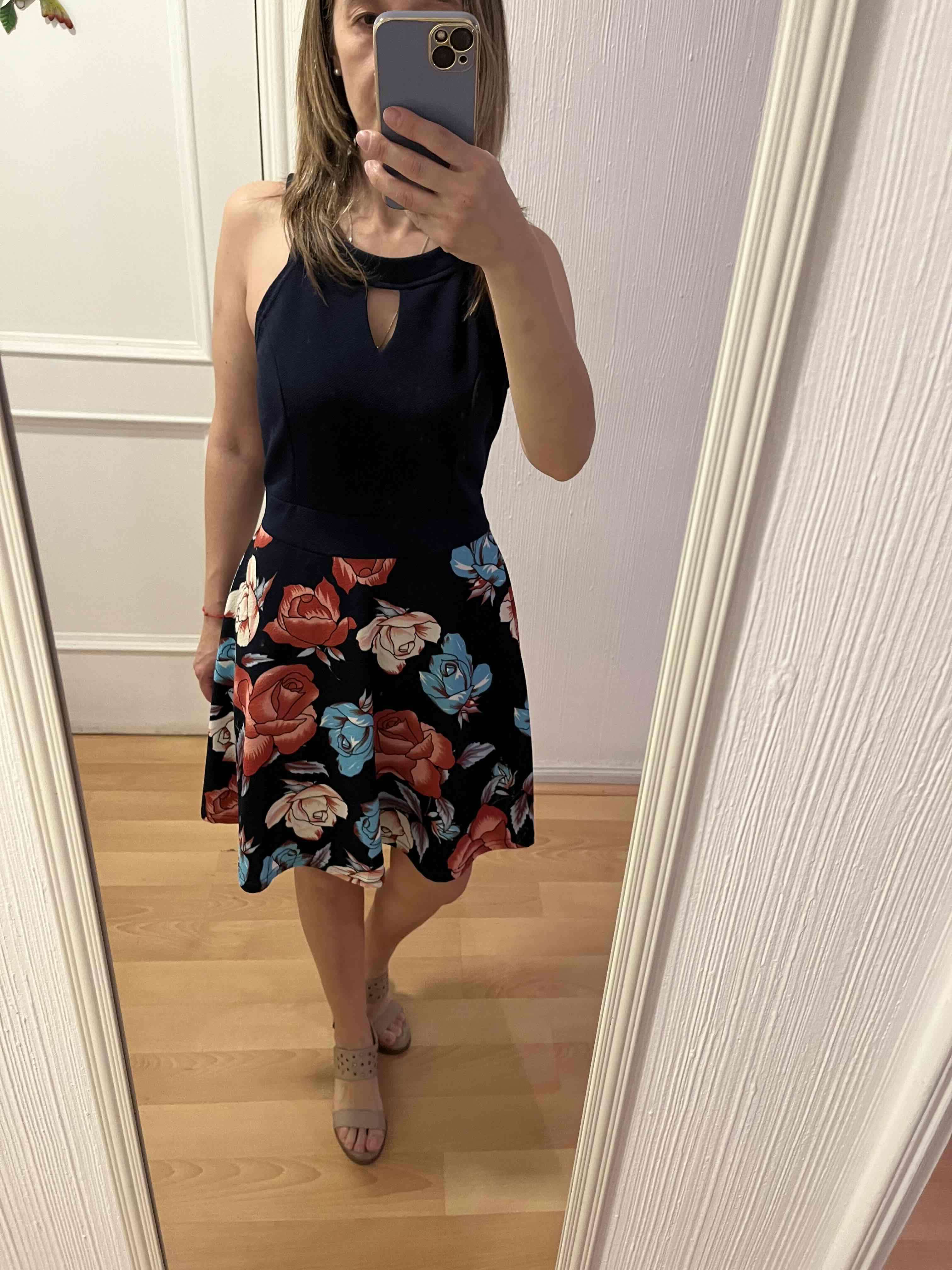 Vestido sin mangas floral - miniatura 3