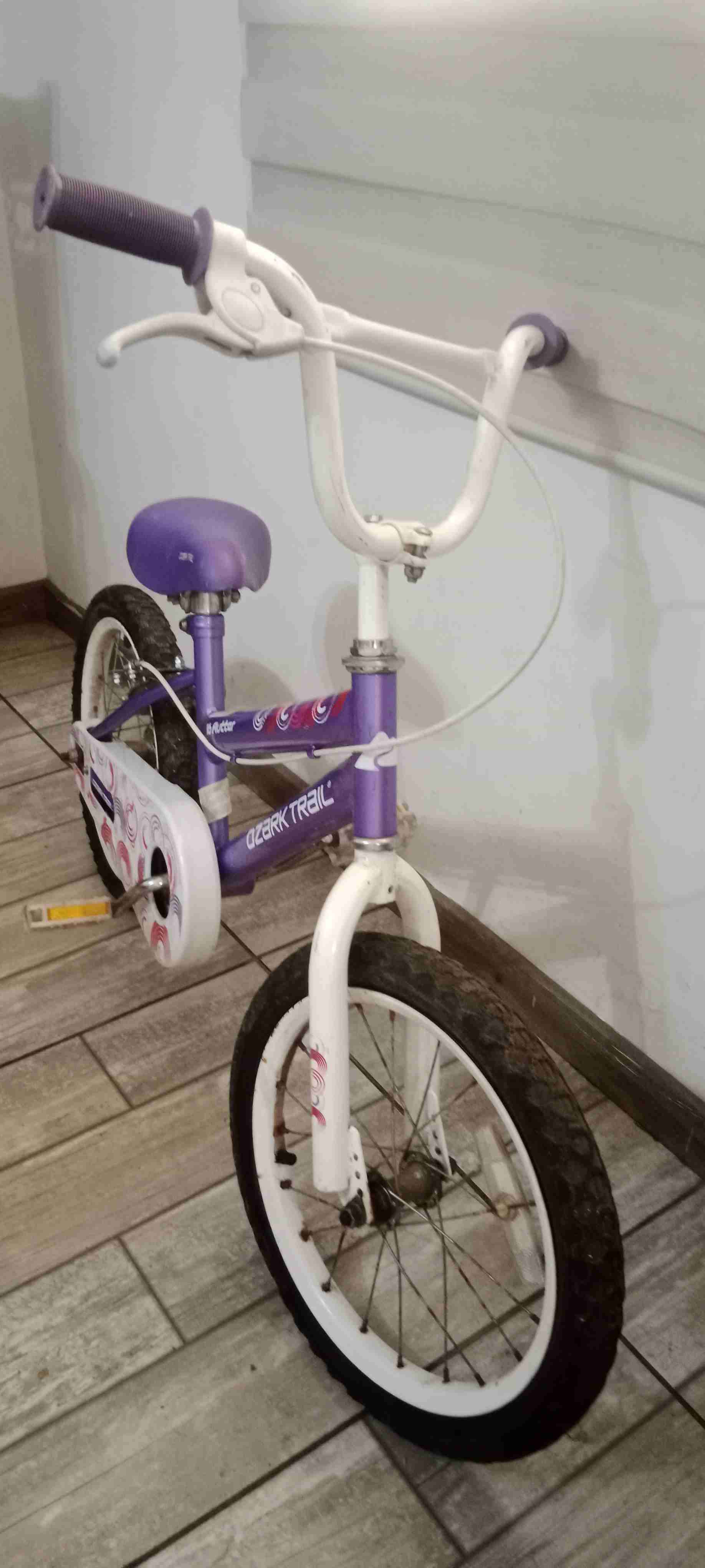 Bicicleta infantil púrpura Ozark Trail - miniatura 3