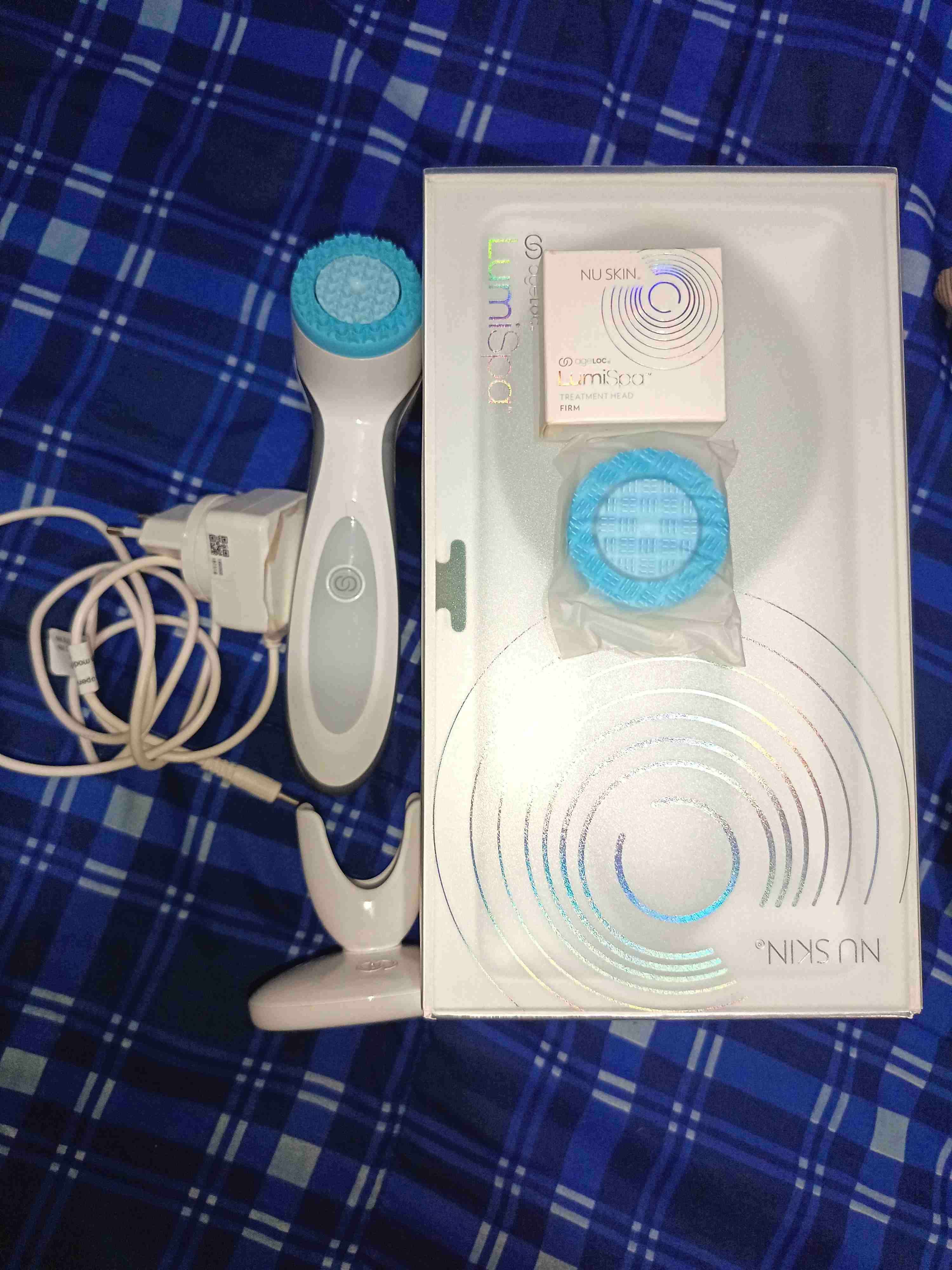 Dispositivo de limpieza facial Nu Skin LumiSpa