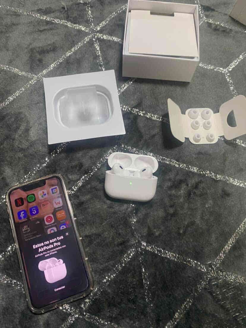 Auriculares 2da generacion - miniatura 2