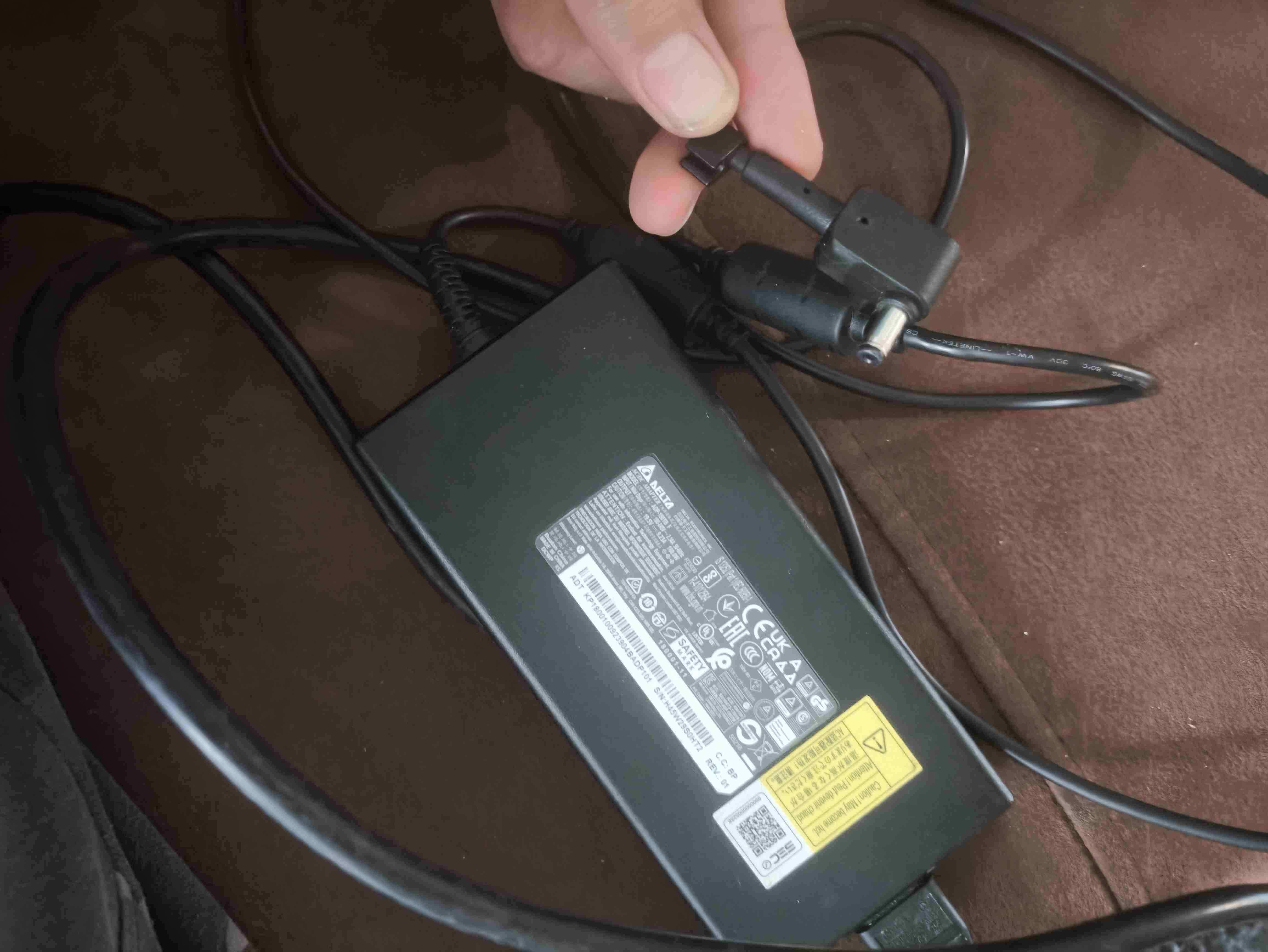 Cargador Original Delta 180W (19.5V 9.23A) para La - miniatura 2
